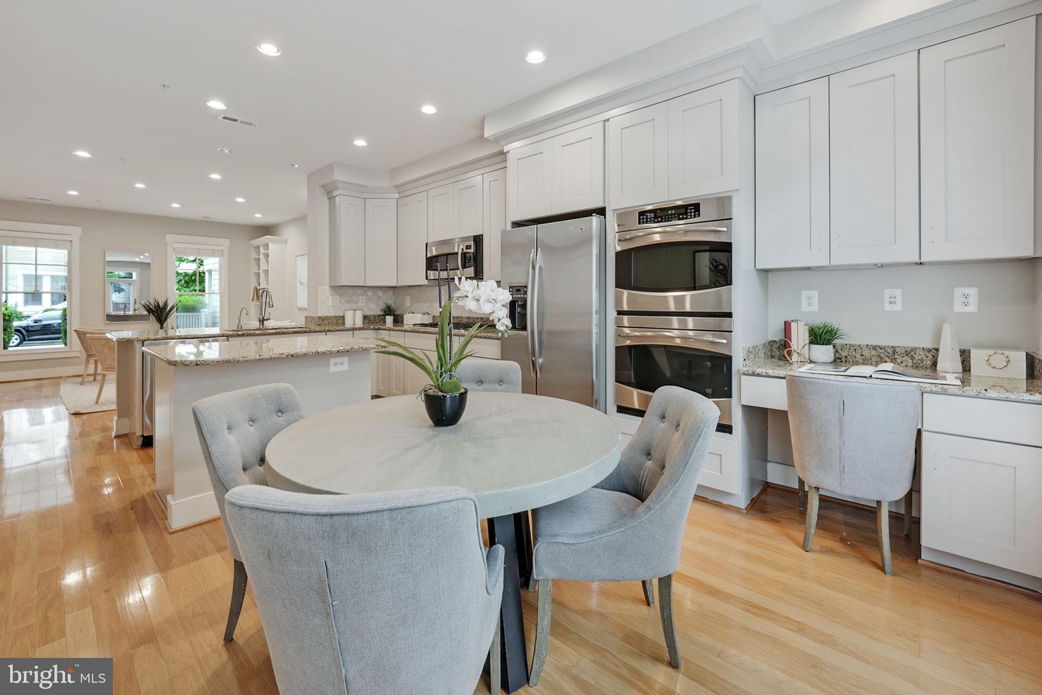 FOREST GLEN PARK - Residential