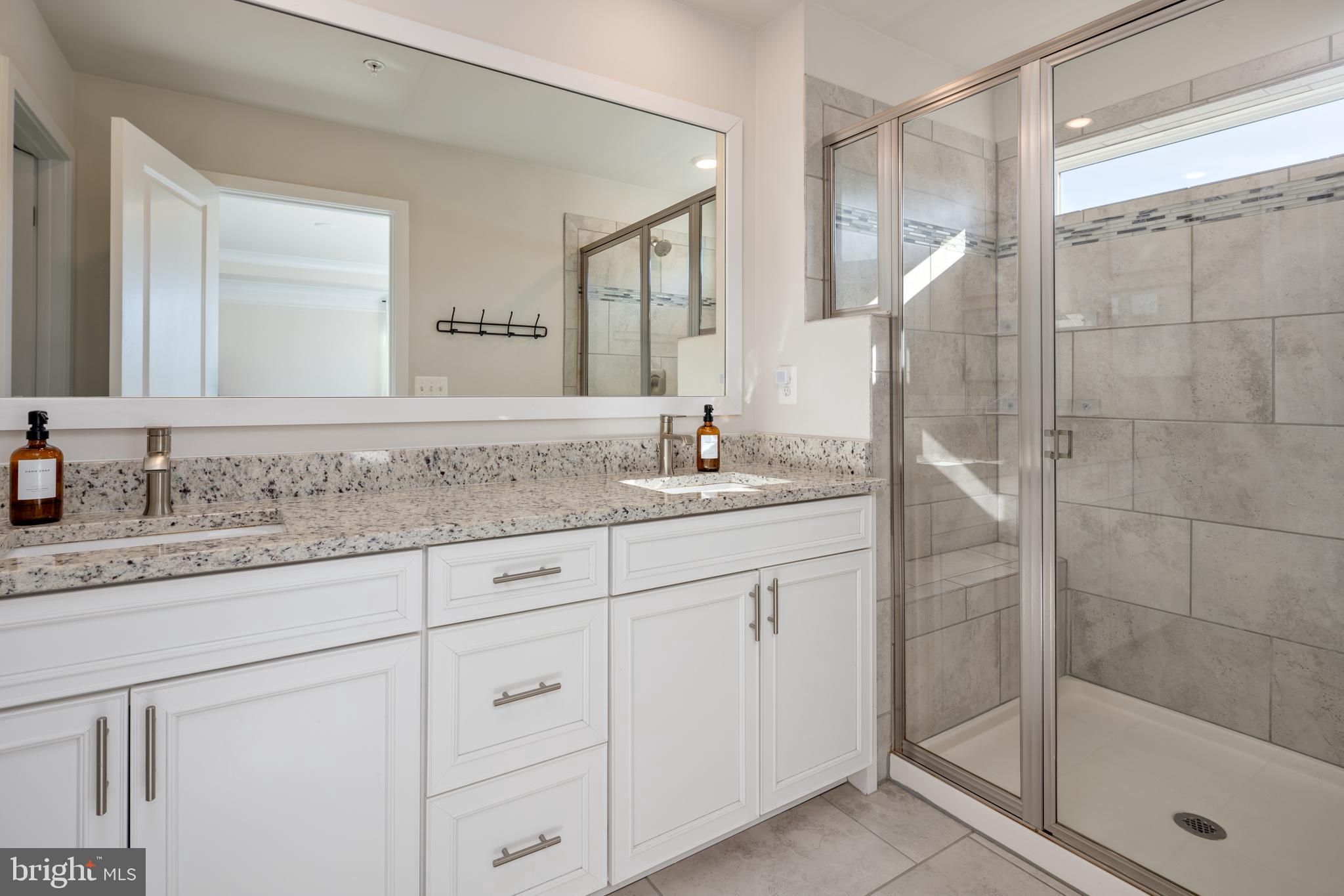 TANYARD SHORES - Residential