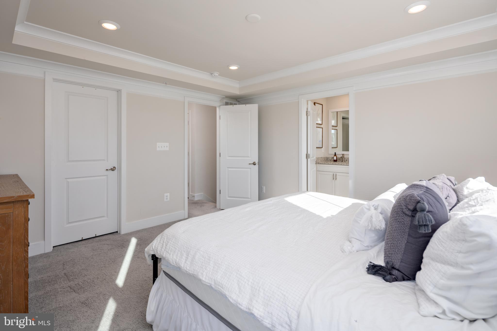 TANYARD SHORES - Residential