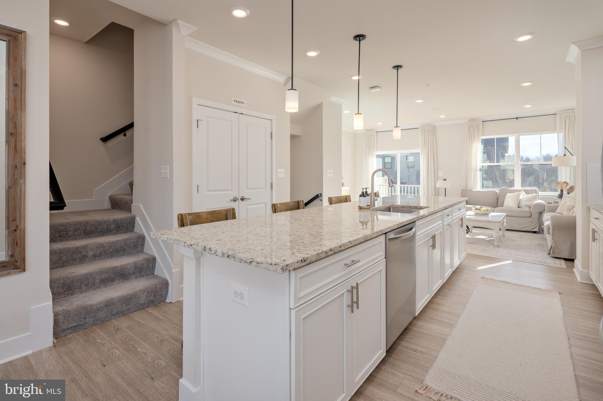 TANYARD SHORES - Residential