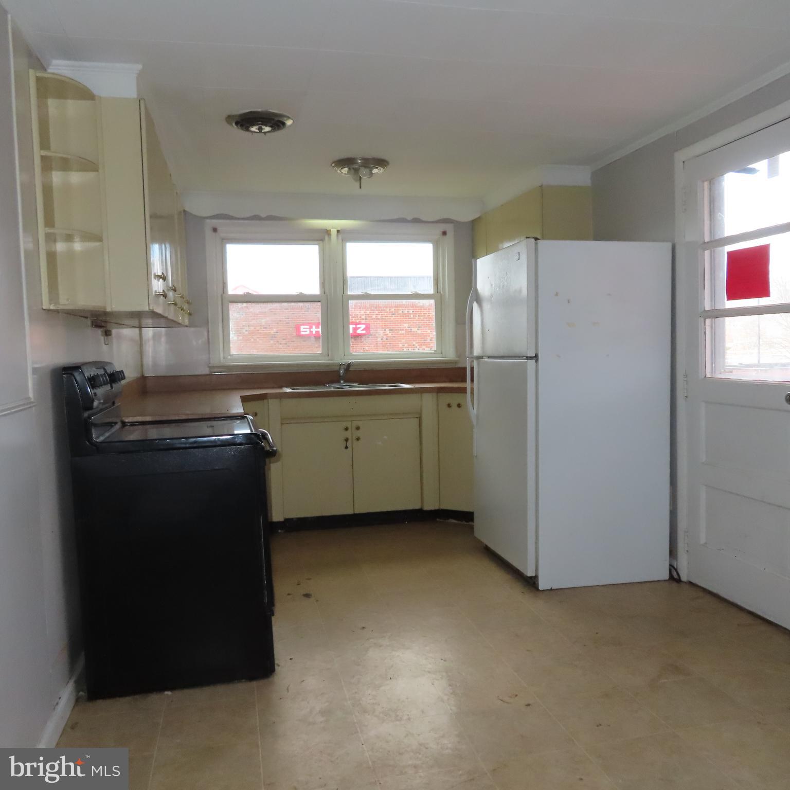 11601 BUCHANAN TRAIL EAST B