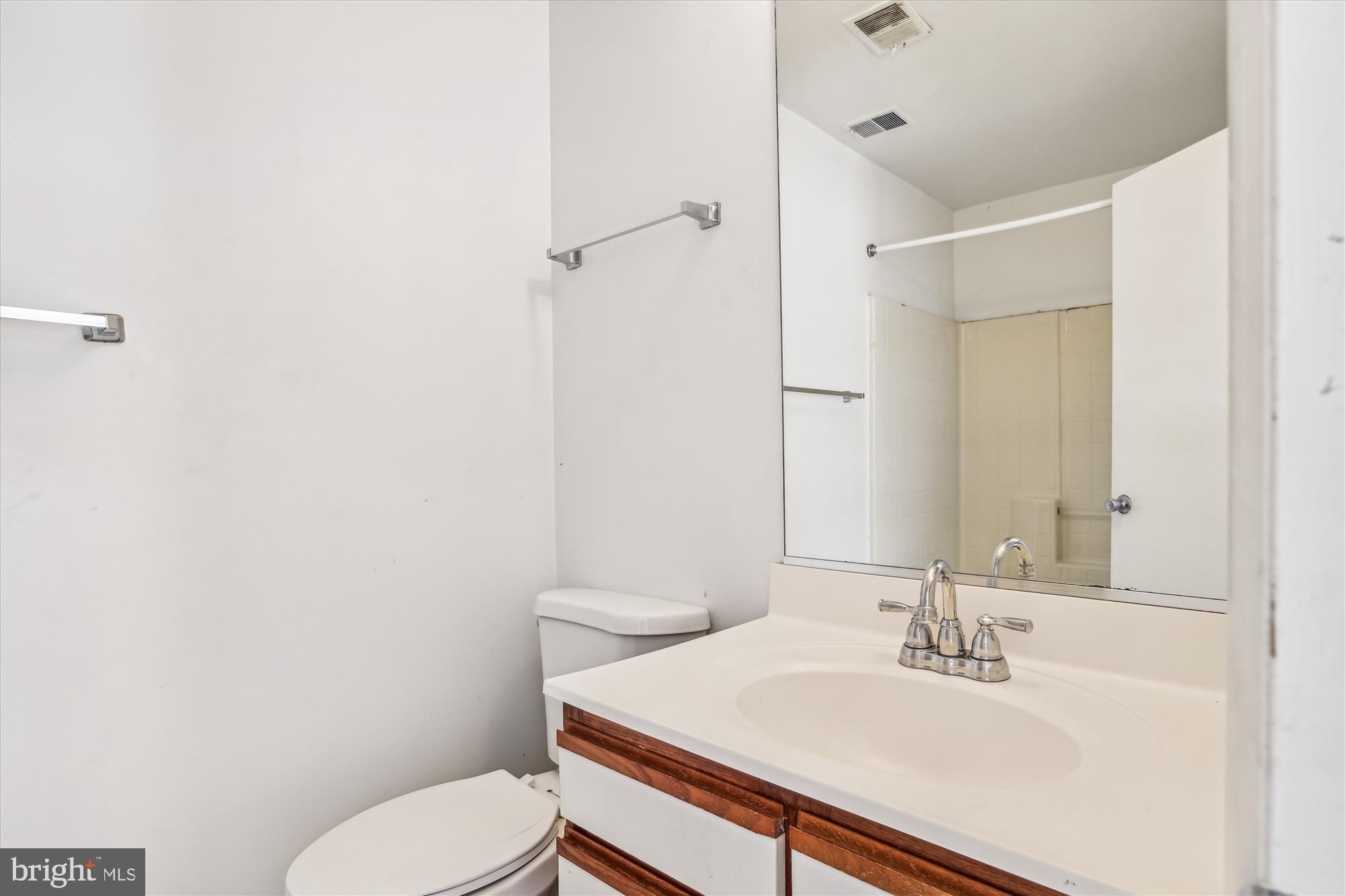 ANNAPOLIS OVERLOOK - Residential