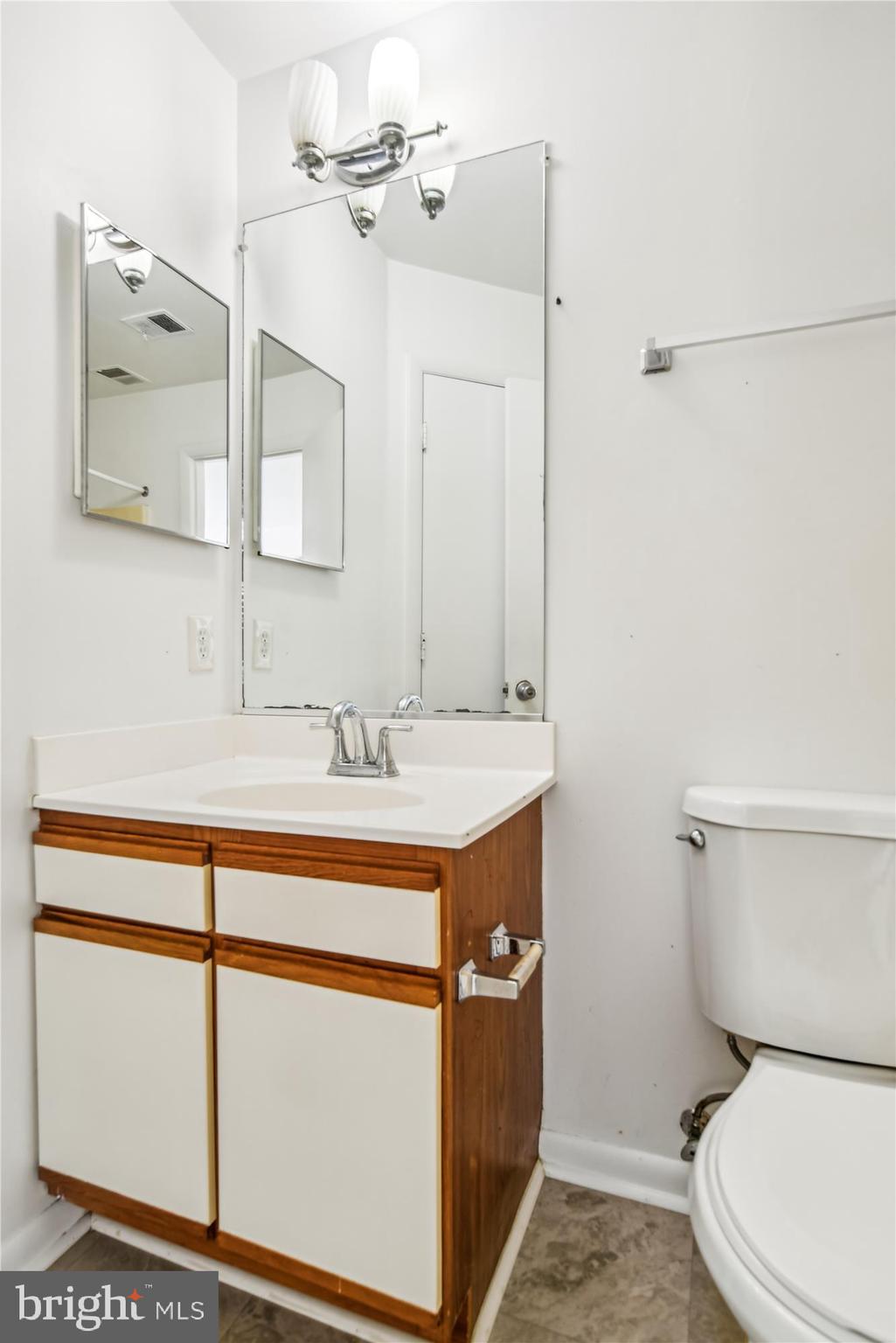 ANNAPOLIS OVERLOOK - Residential