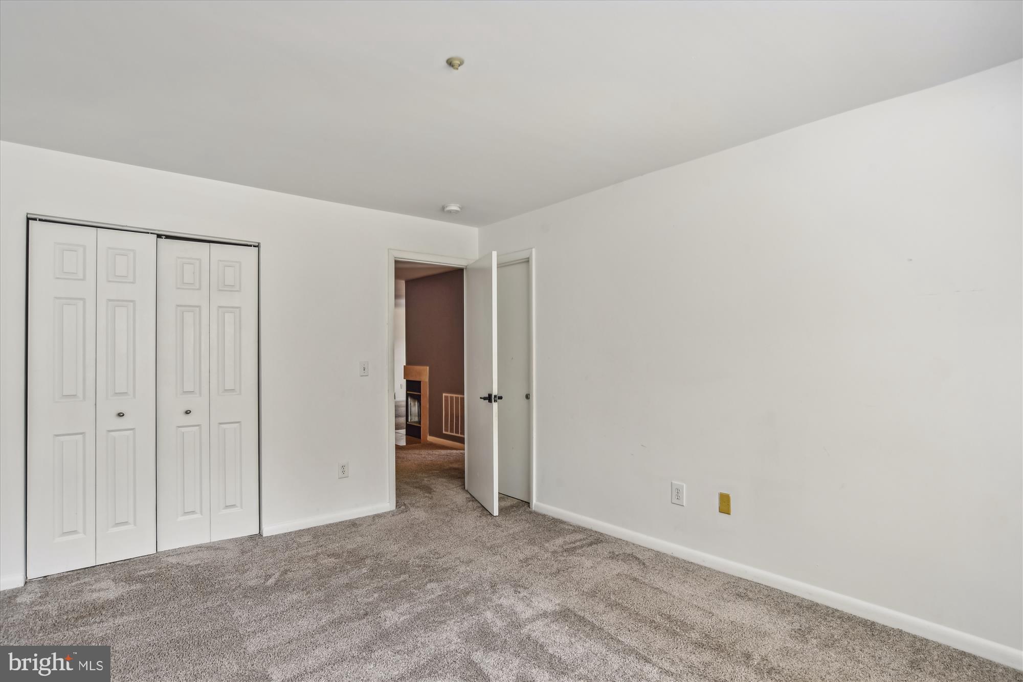 ANNAPOLIS OVERLOOK - Residential