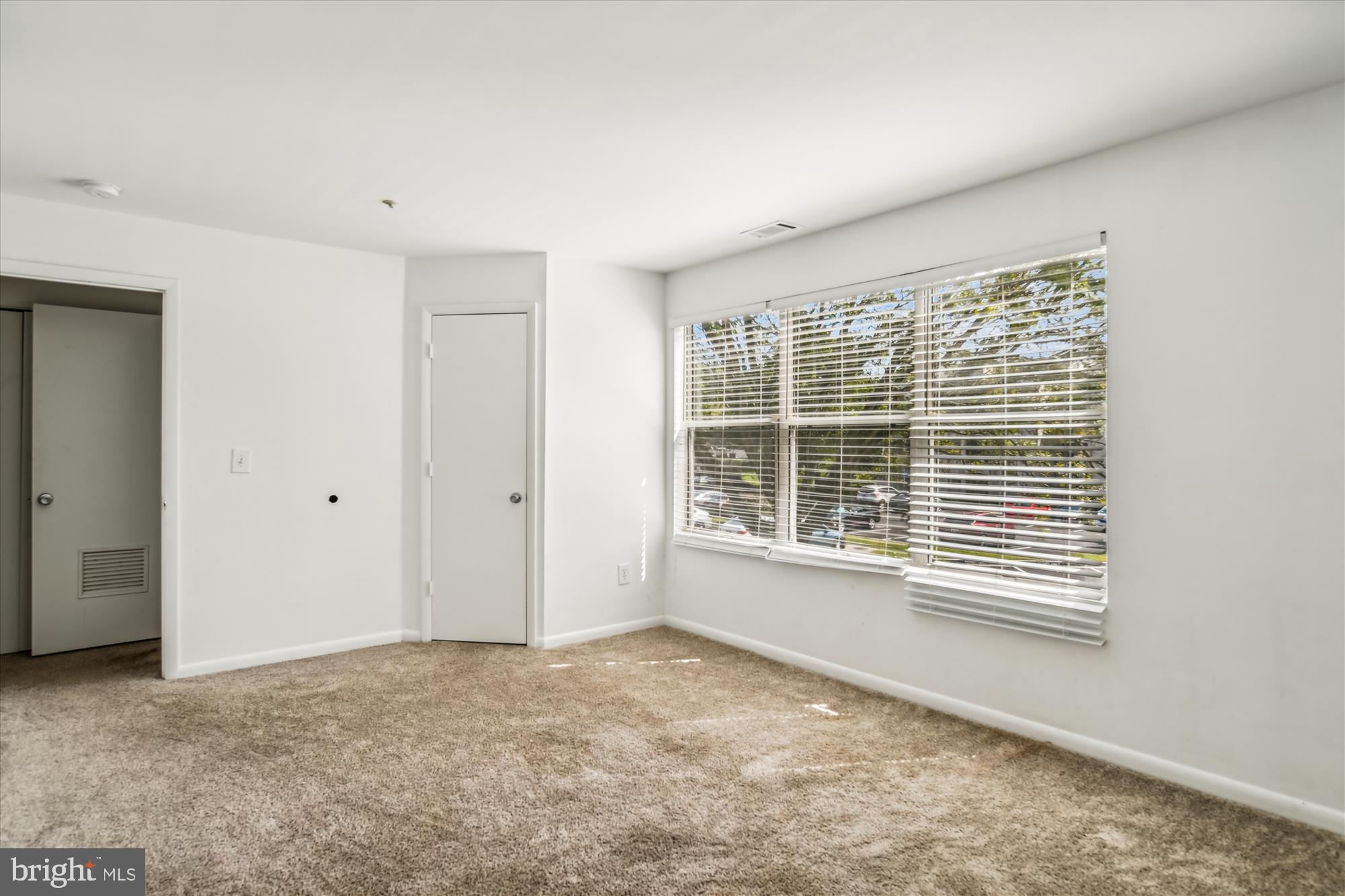 ANNAPOLIS OVERLOOK - Residential