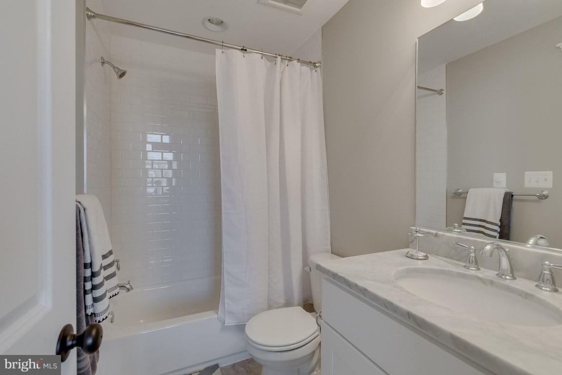 CANTON - Residential Lease