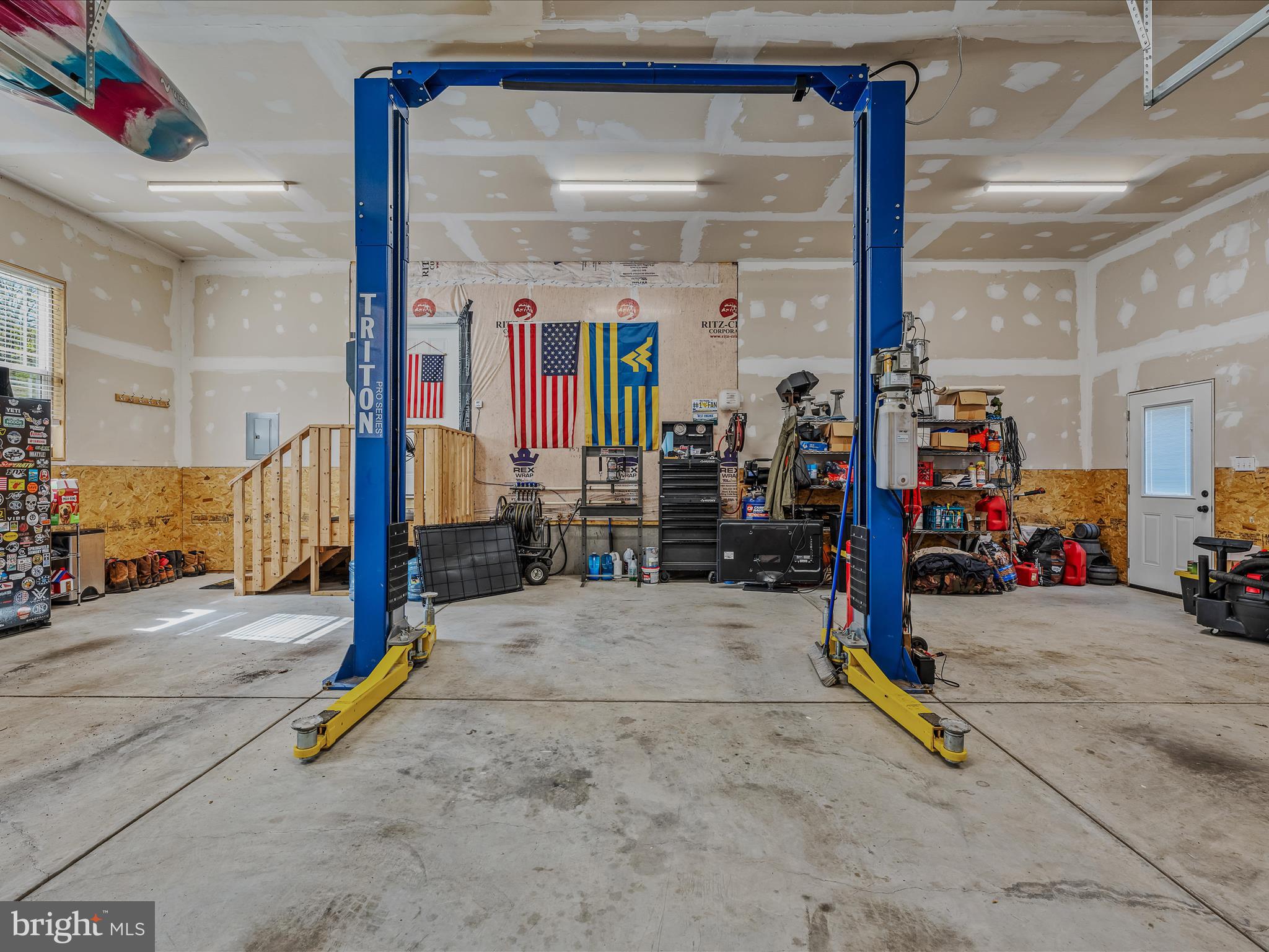 CROSSINGS ON THE POTOMAC - Residential