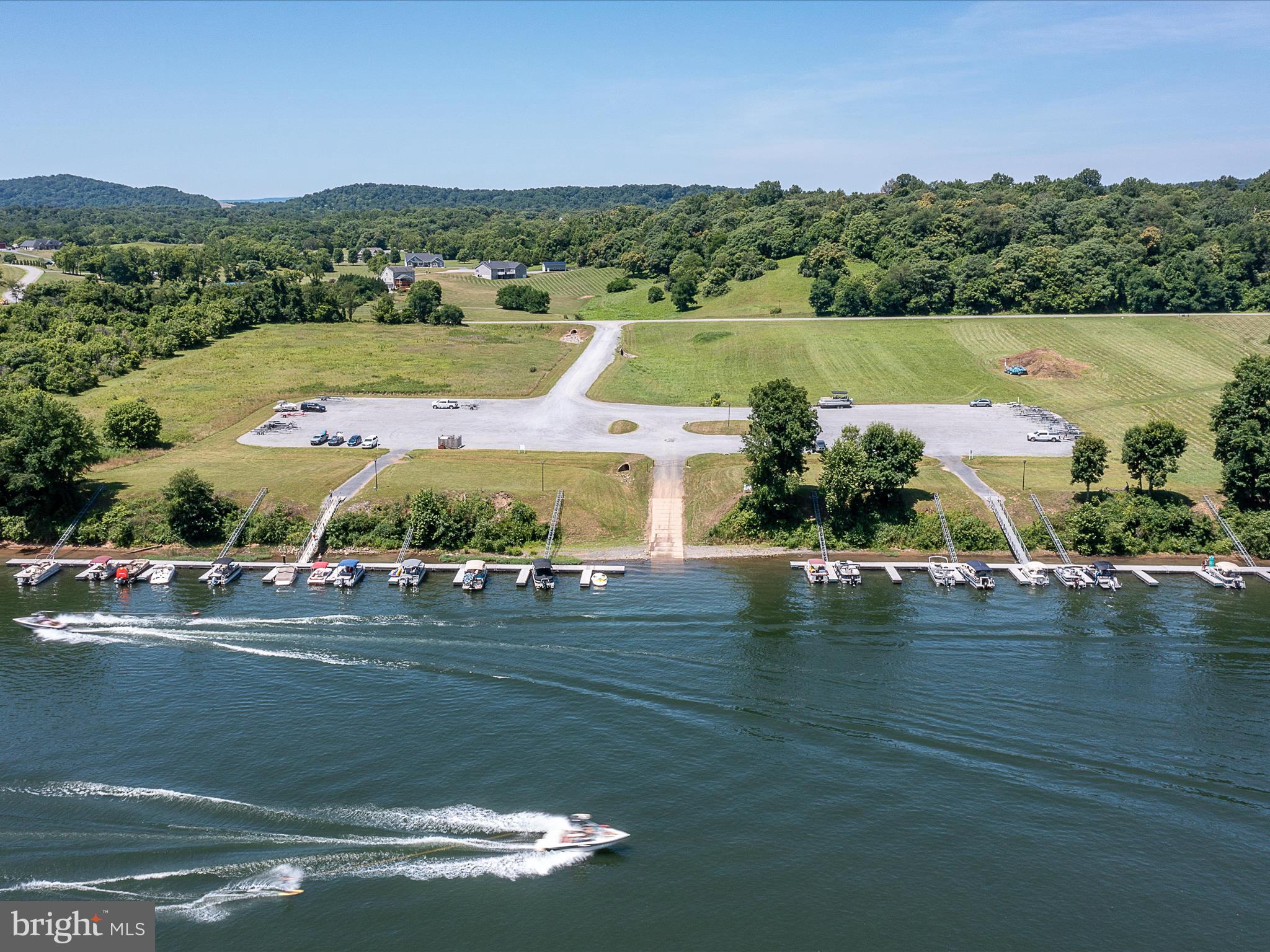 CROSSINGS ON THE POTOMAC - Residential
