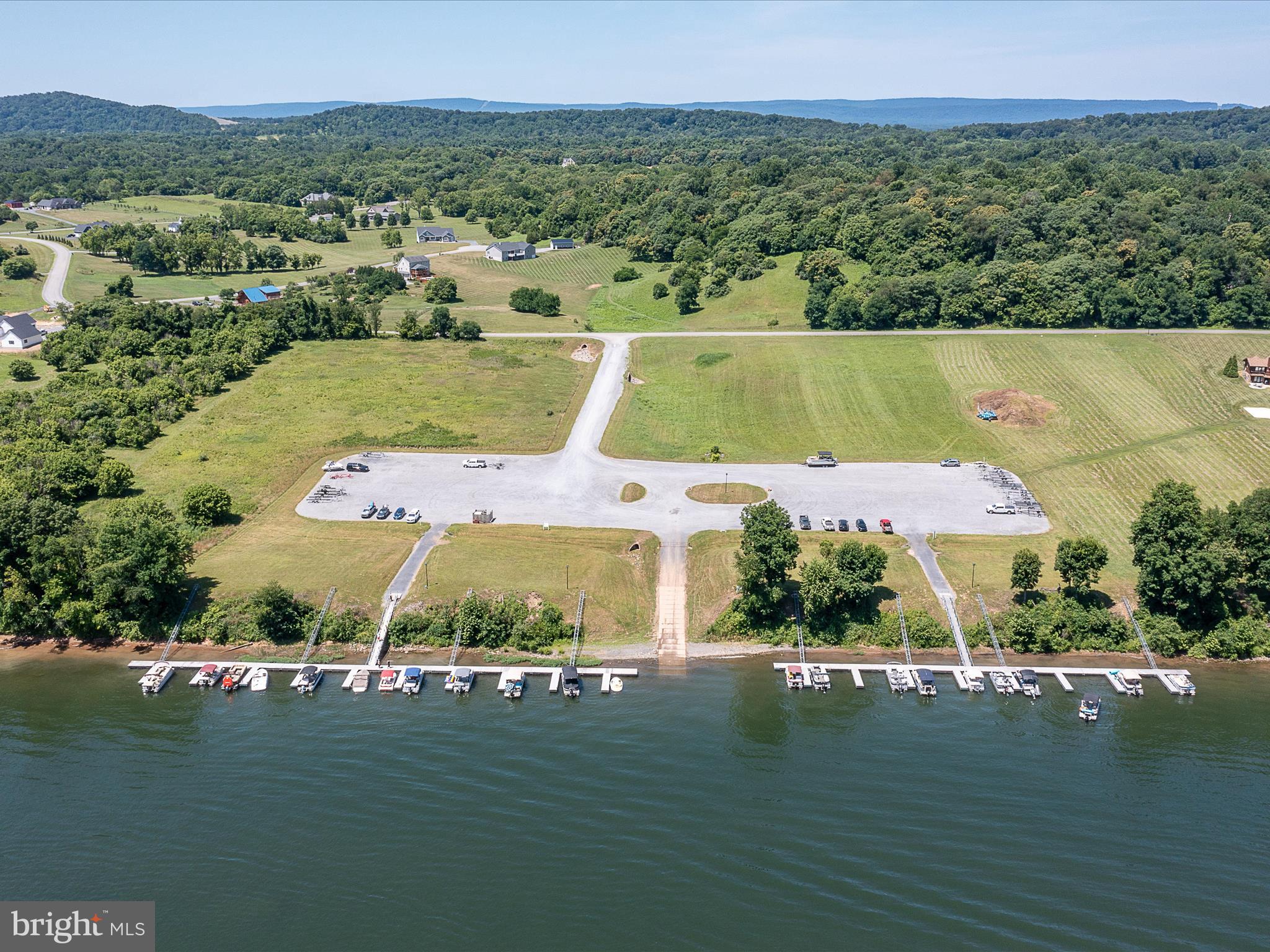 CROSSINGS ON THE POTOMAC - Residential