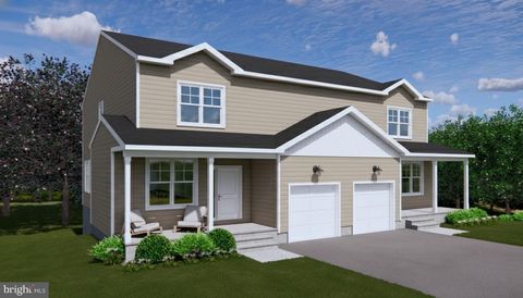 Townhouse For Sale - 401 S Church Street<br/> SPRING CITY, PA 19475