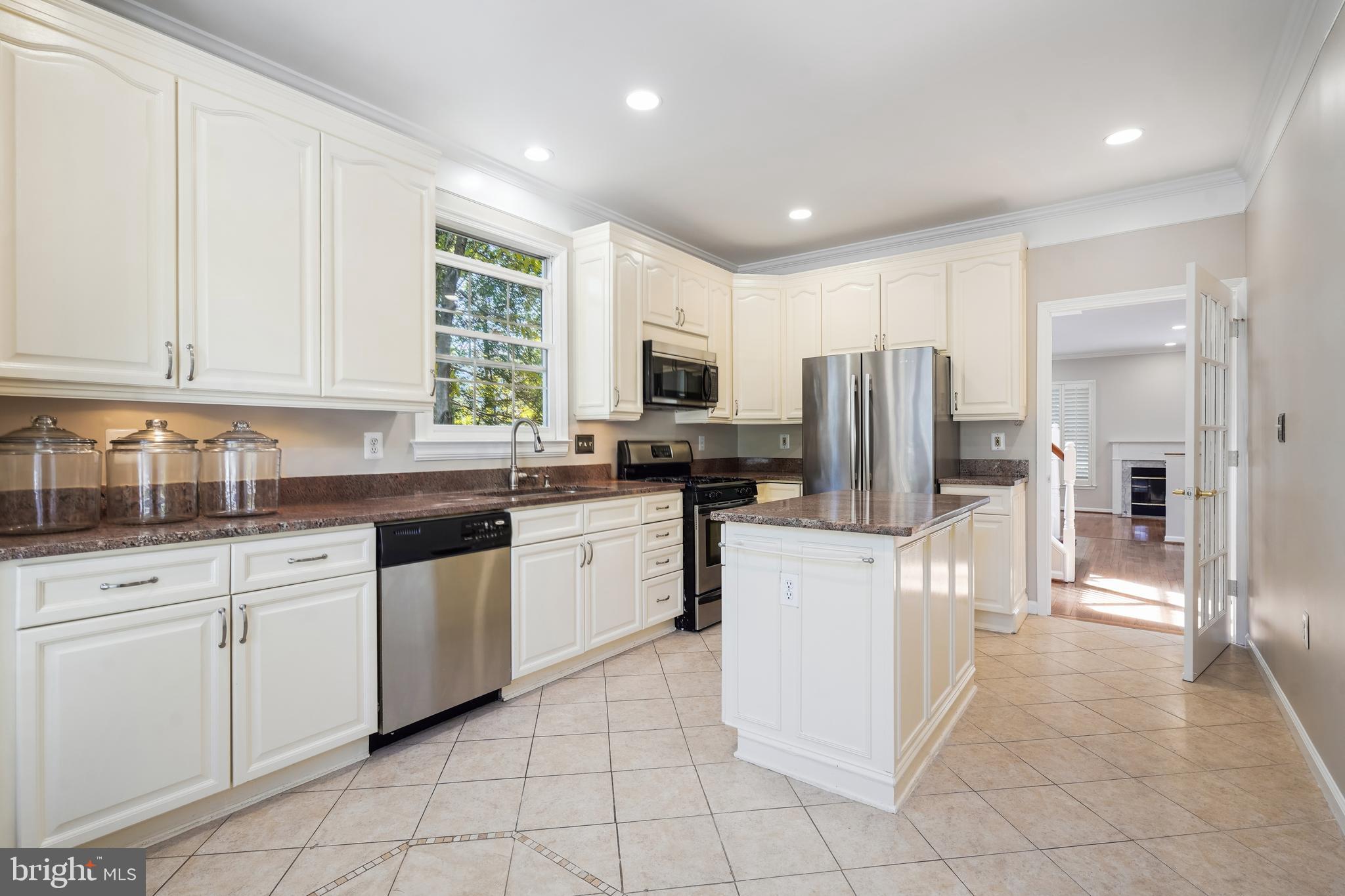 BALDWIN GROVE - Residential