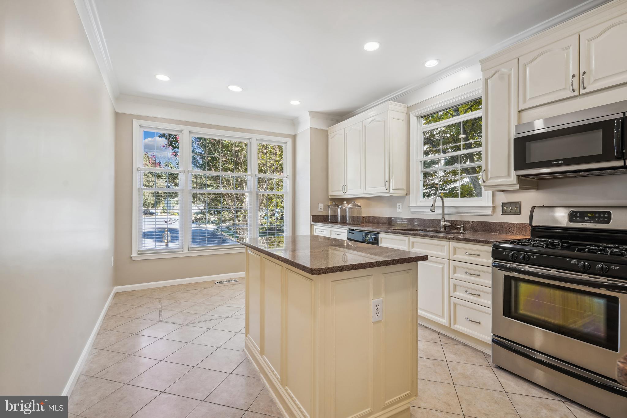 BALDWIN GROVE - Residential