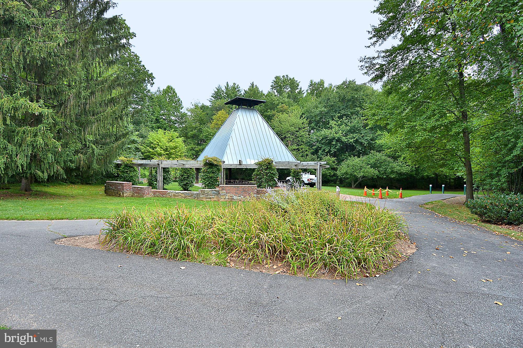 BALDWIN GROVE - Residential