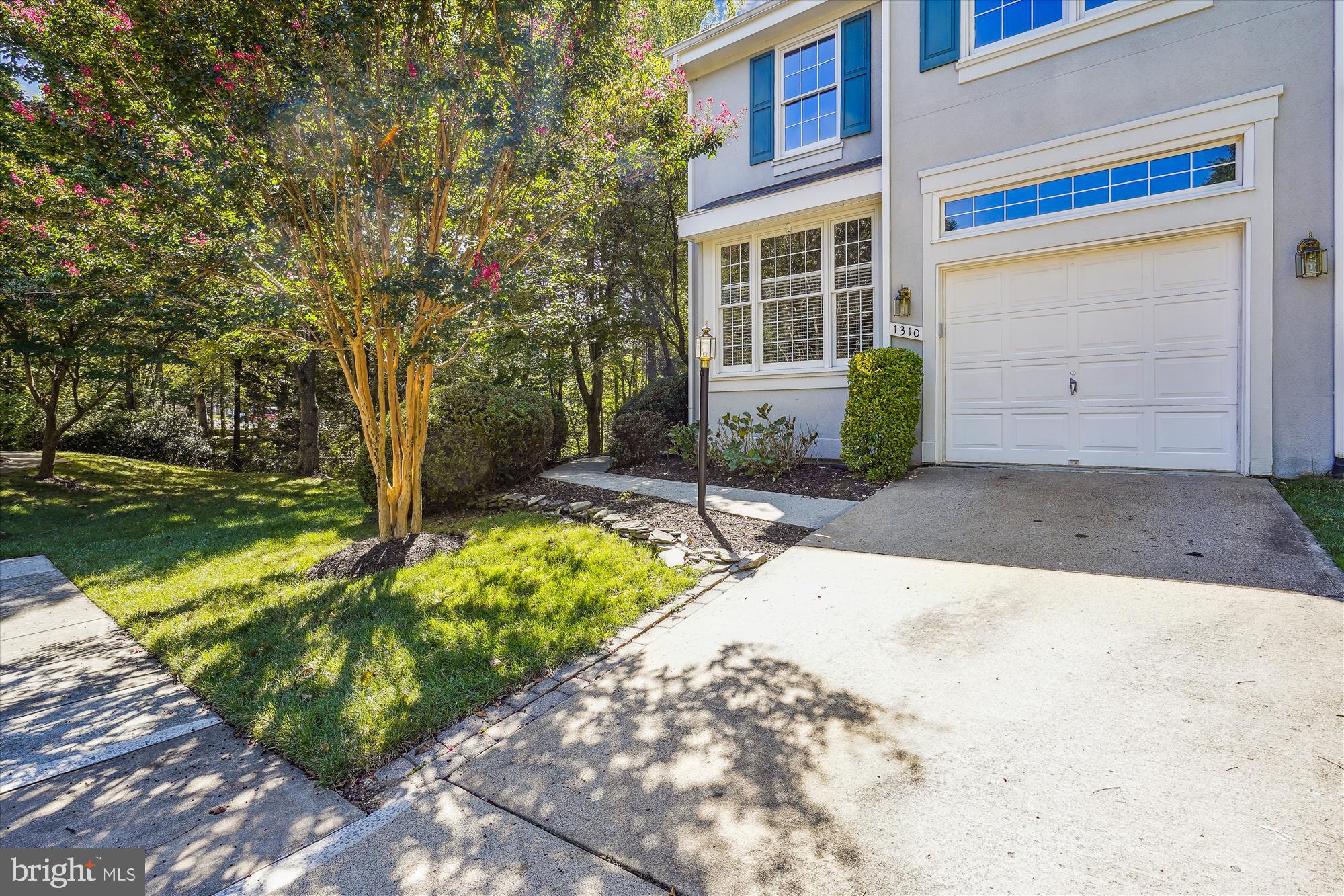 BALDWIN GROVE - Residential