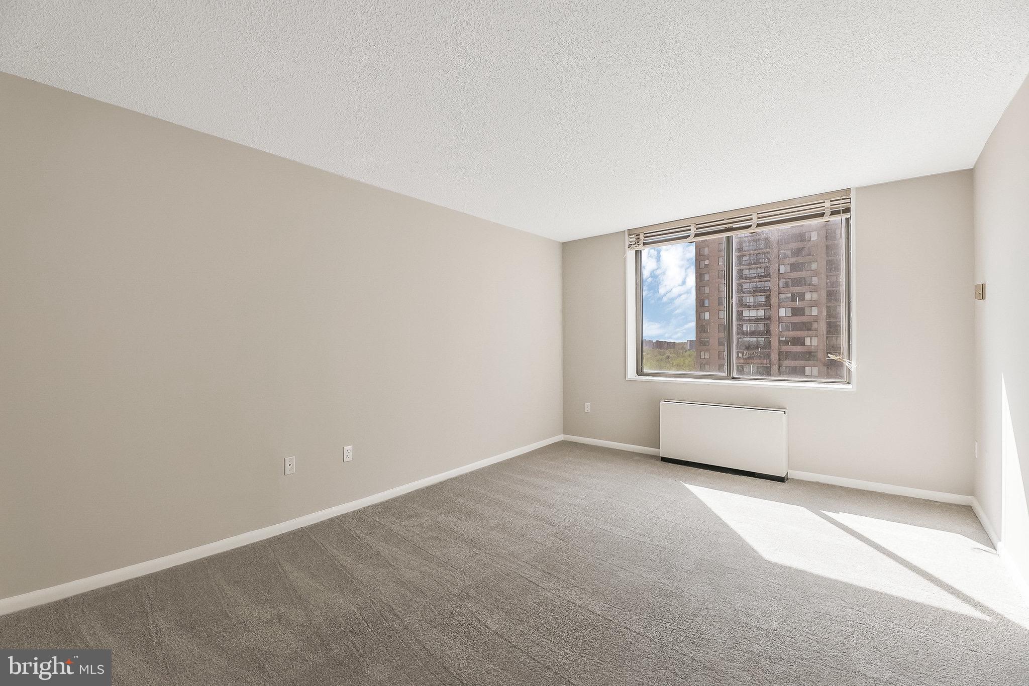 SKYLINE PLAZA - Residential