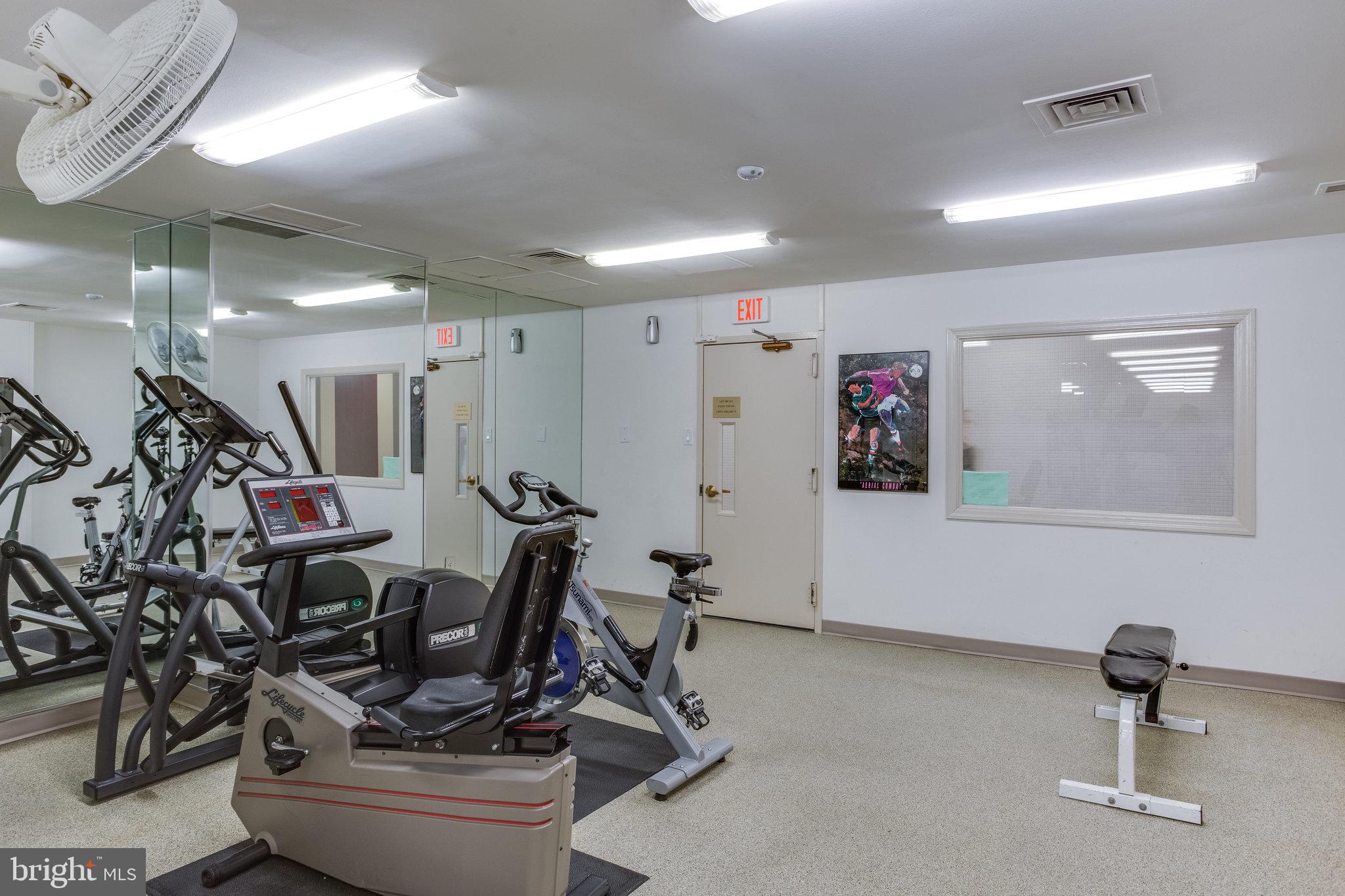 SKYLINE PLAZA - Residential