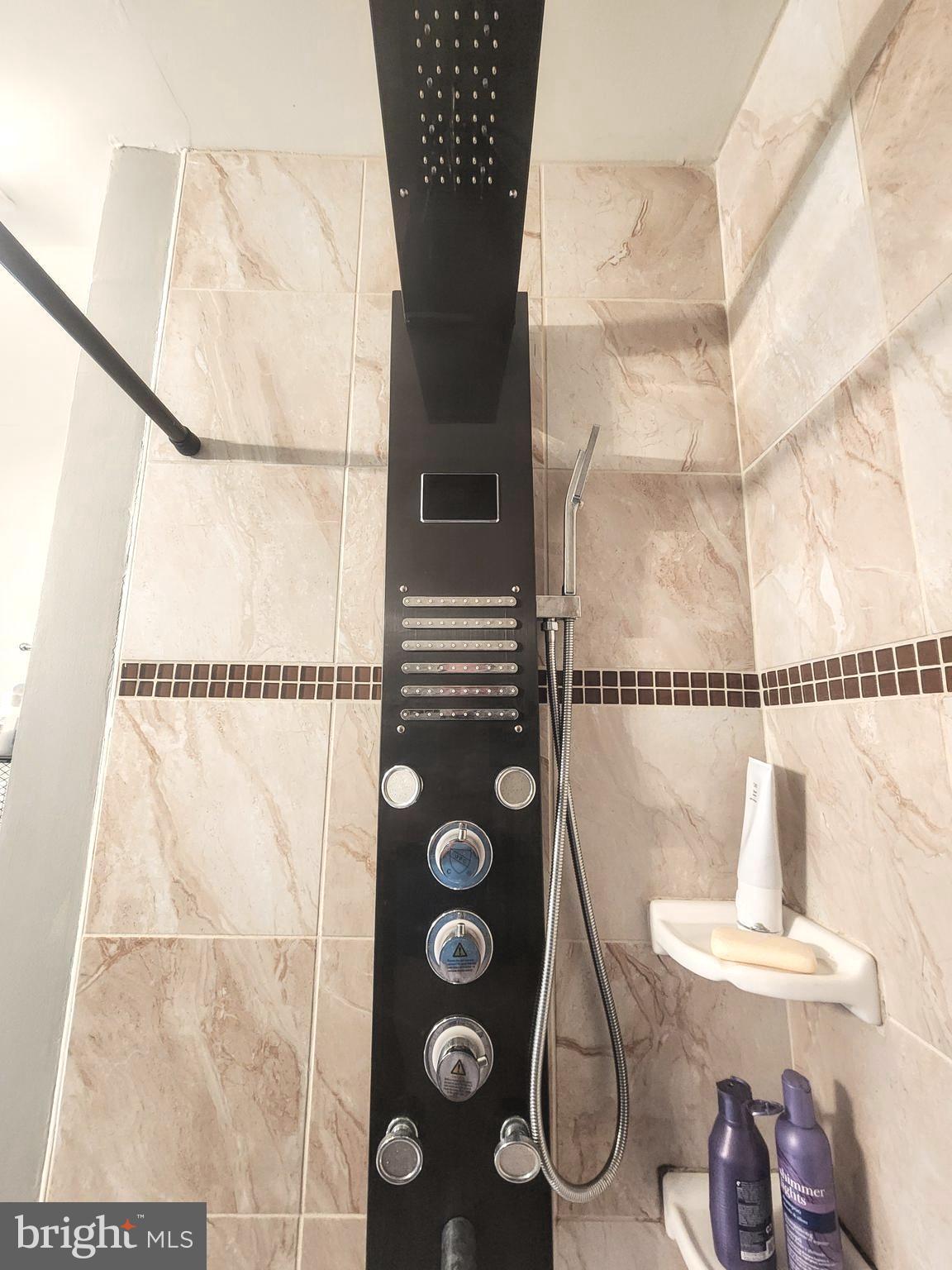 THE WOODS - Residential