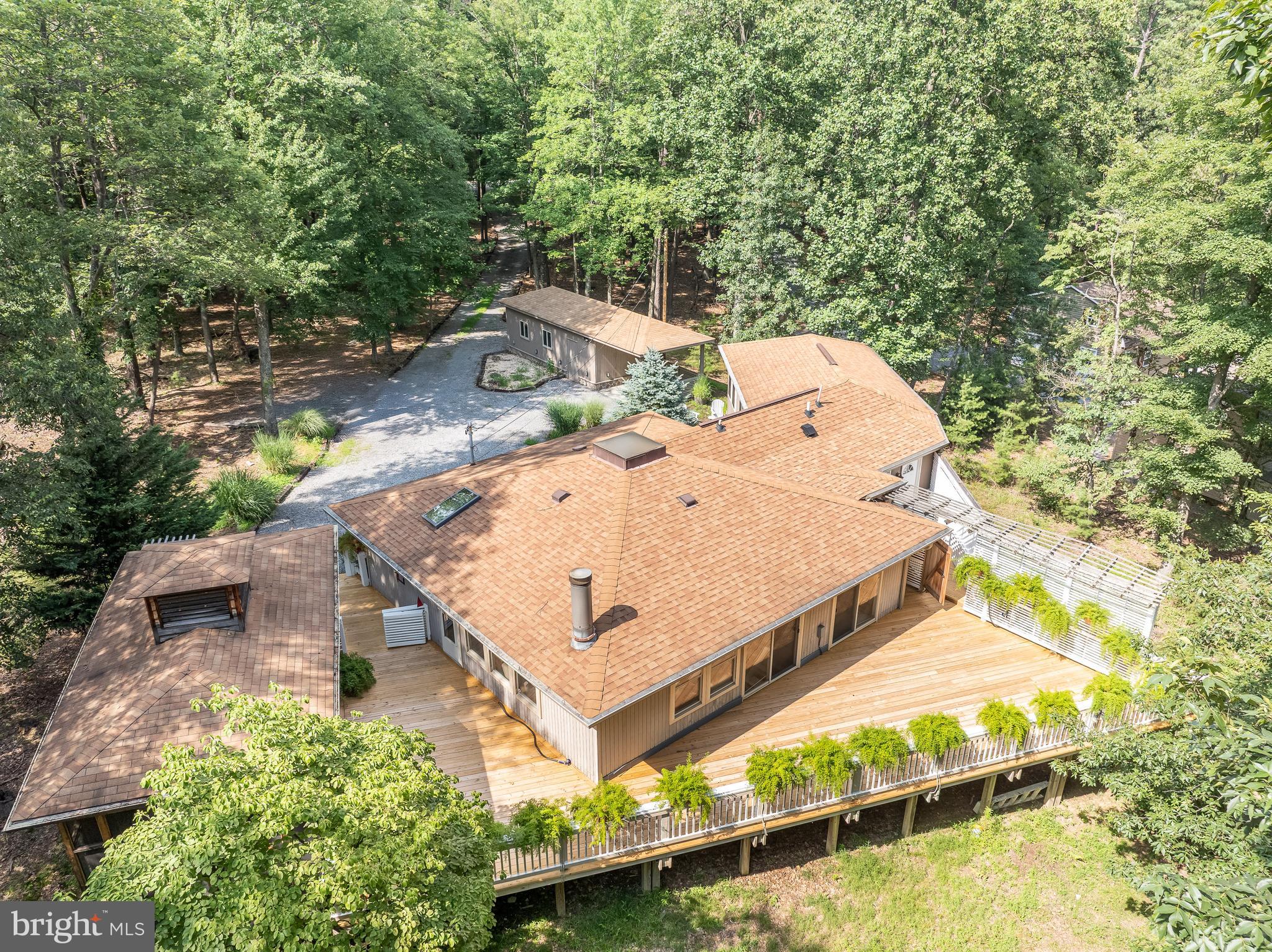 THE WOODS - Residential