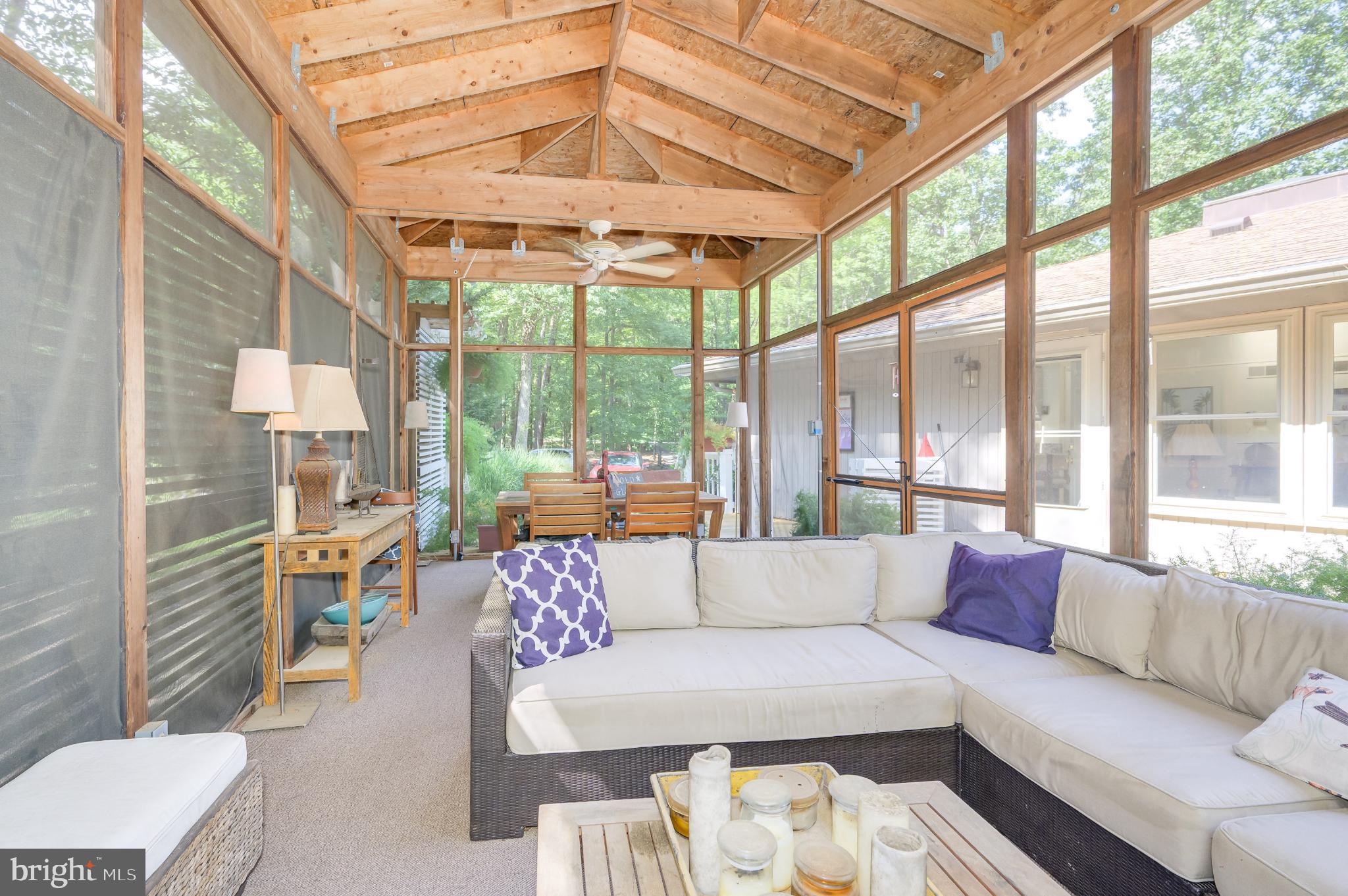 THE WOODS - Residential