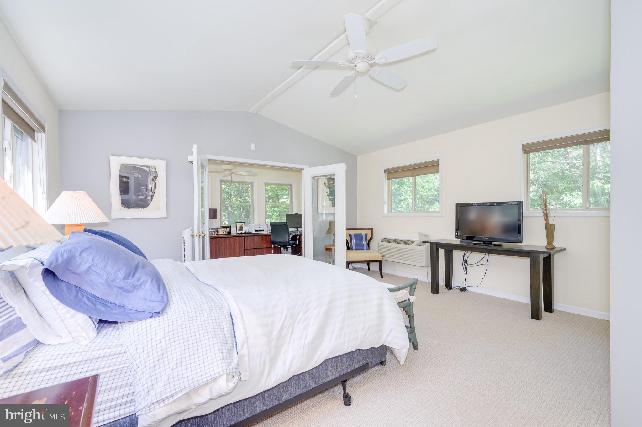 THE WOODS - Residential