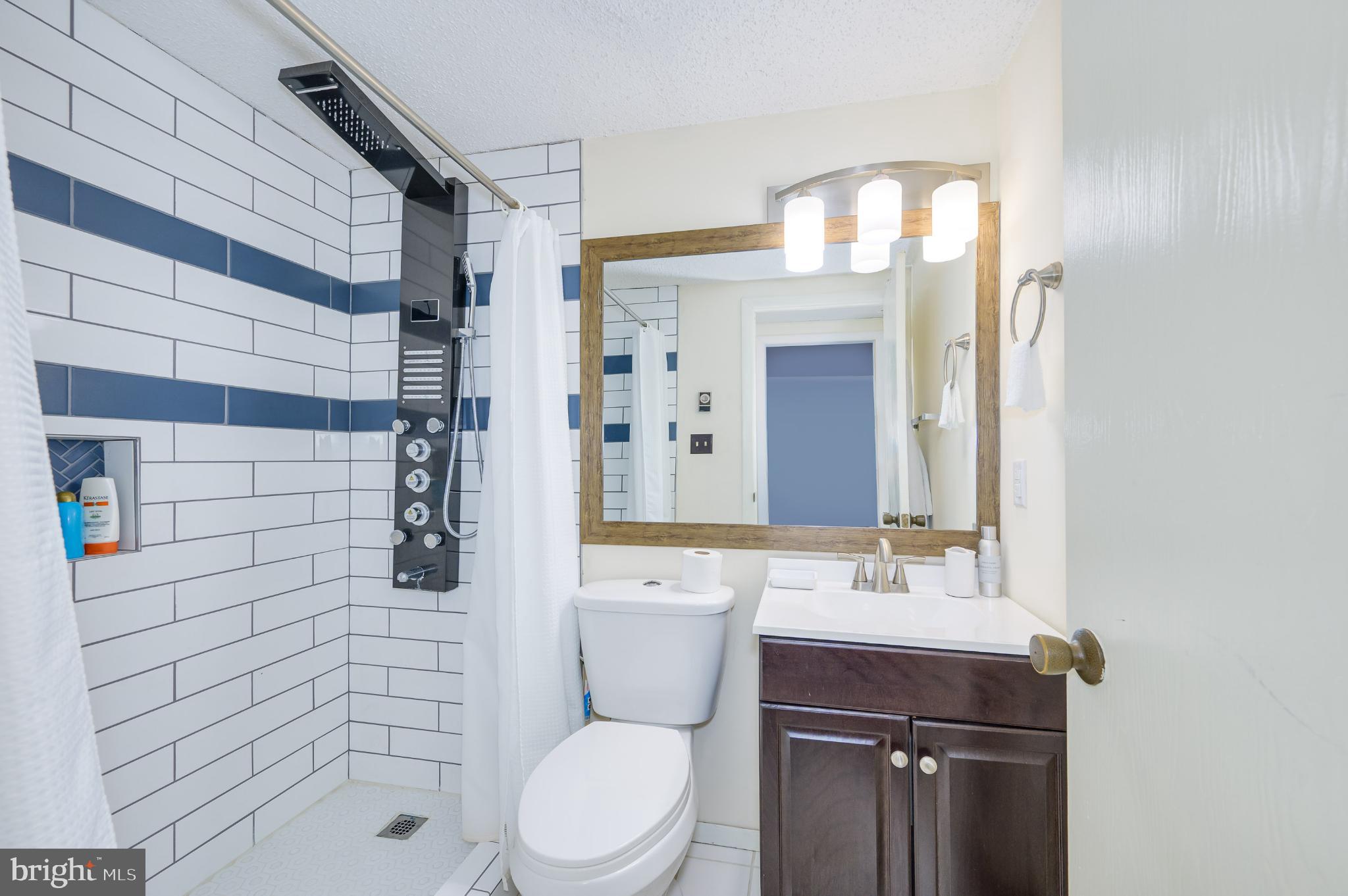 THE WOODS - Residential