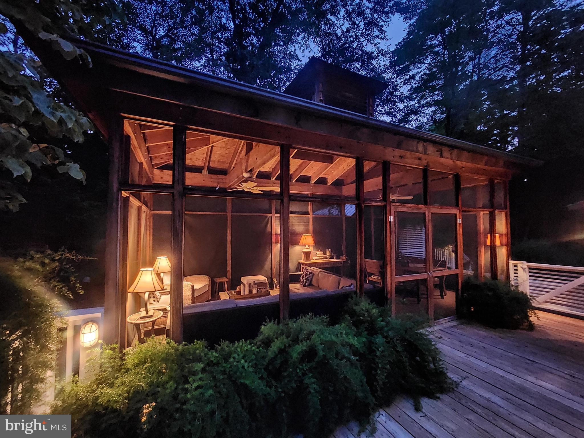 THE WOODS - Residential