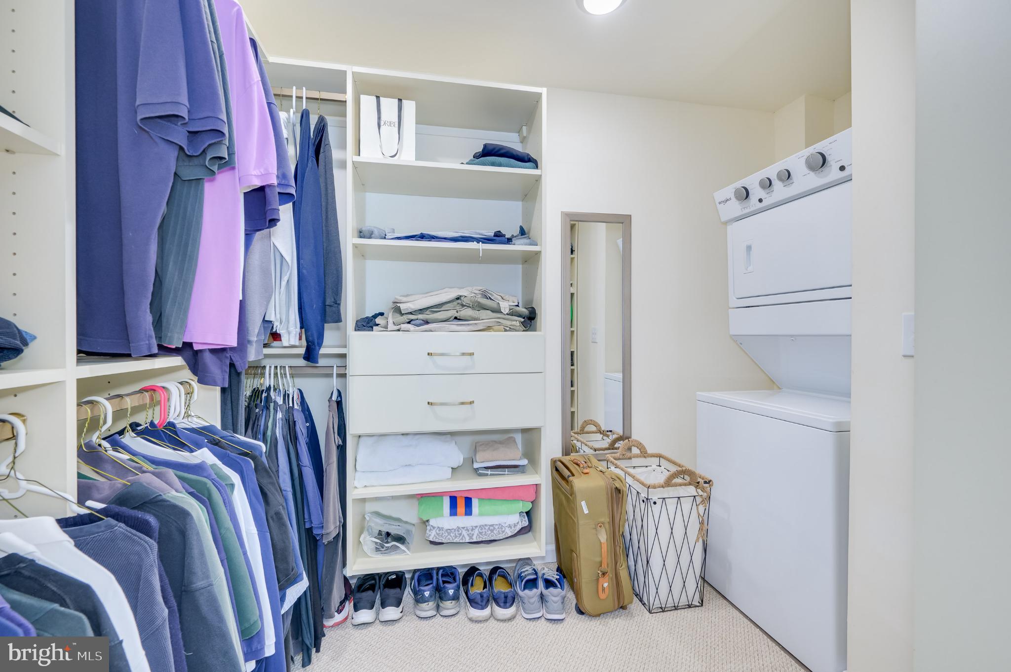 THE WOODS - Residential