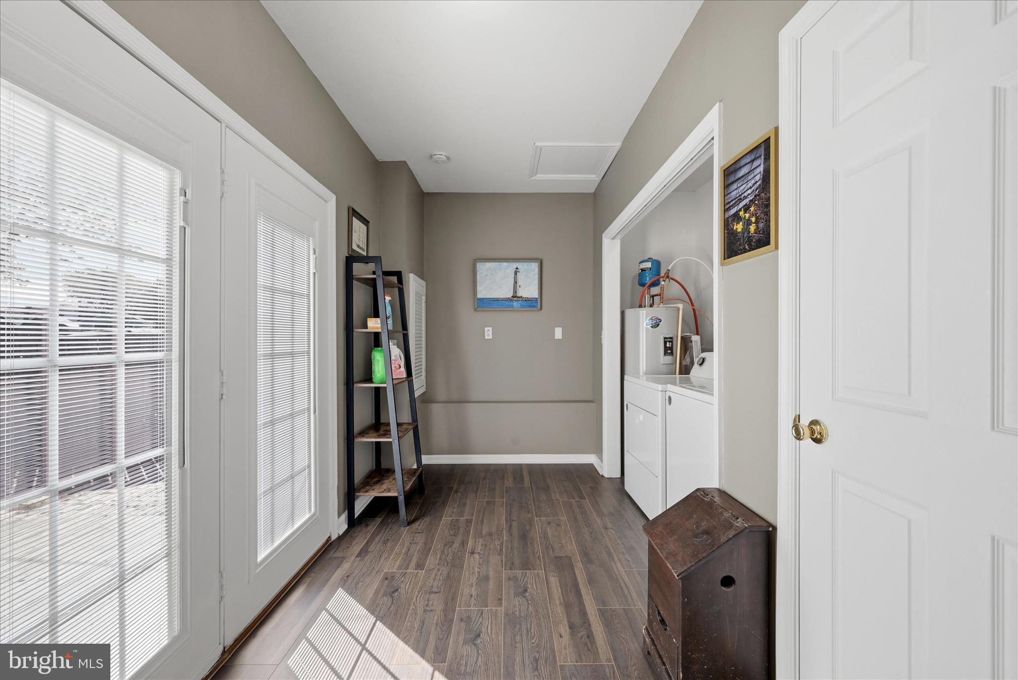THE MEADOWS - Residential
