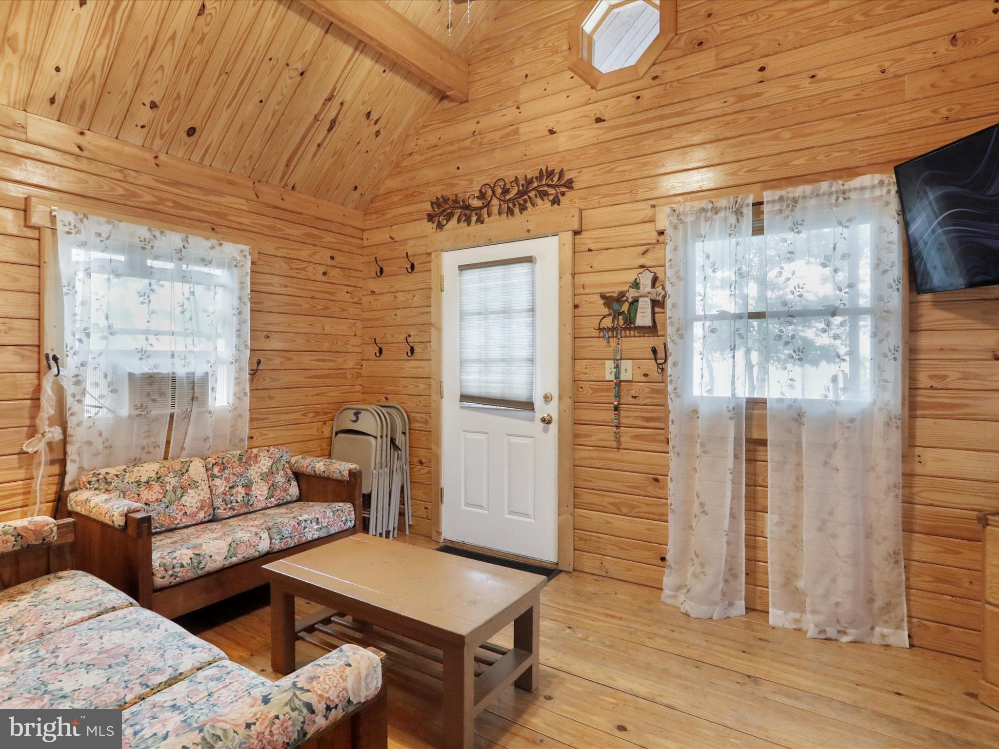 BLUFFS ON THE POTOMAC - Residential