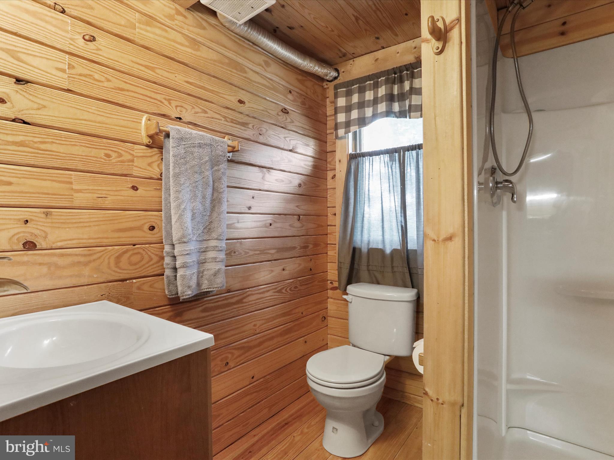 BLUFFS ON THE POTOMAC - Residential