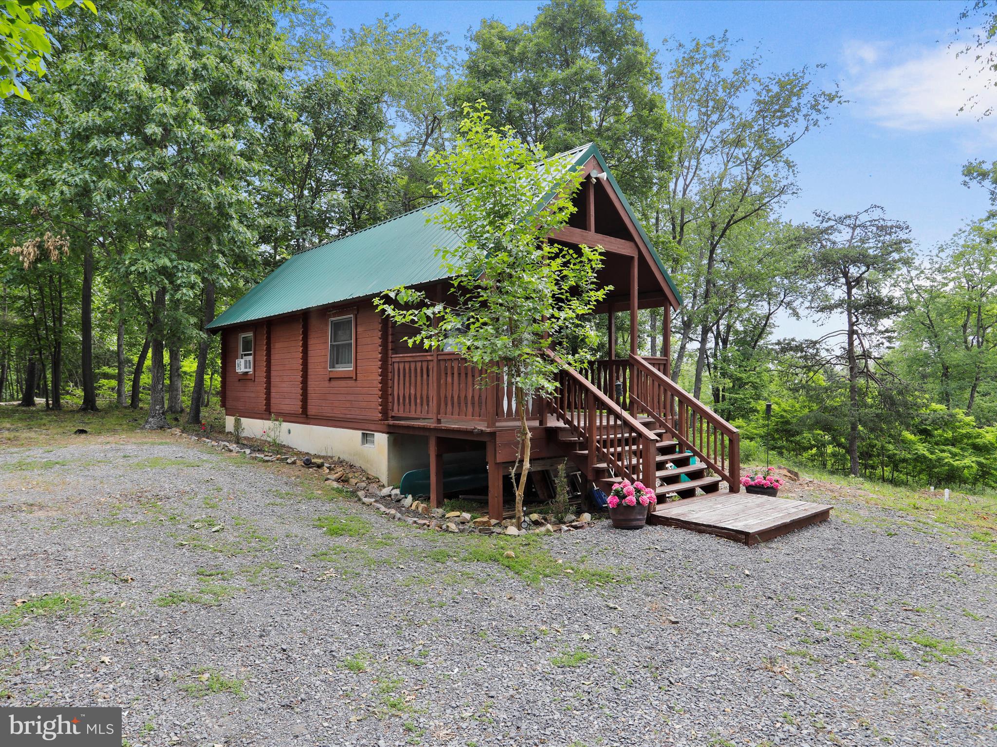BLUFFS ON THE POTOMAC - Residential