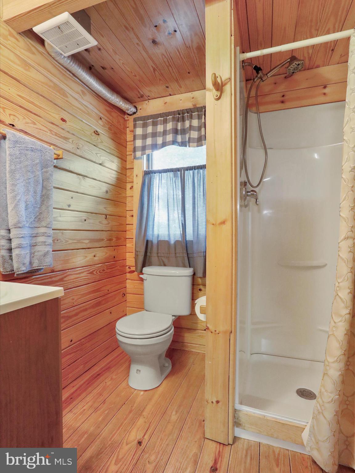 BLUFFS ON THE POTOMAC - Residential