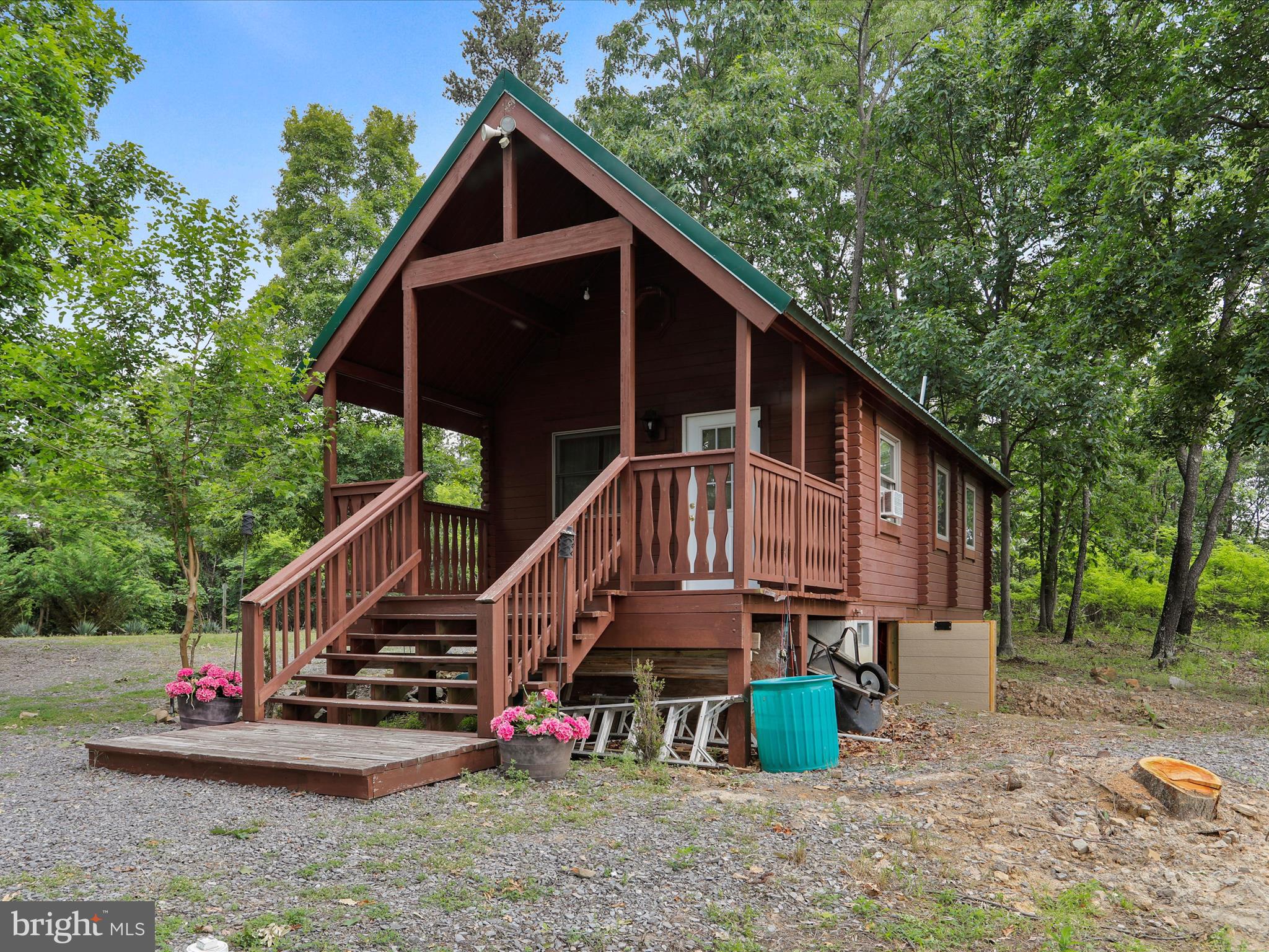 BLUFFS ON THE POTOMAC - Residential