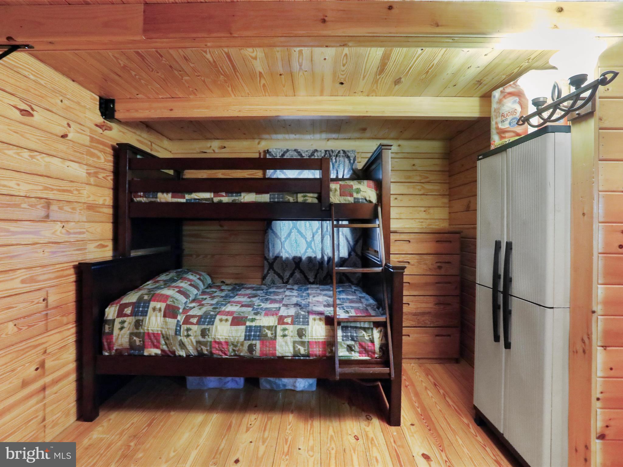 BLUFFS ON THE POTOMAC - Residential