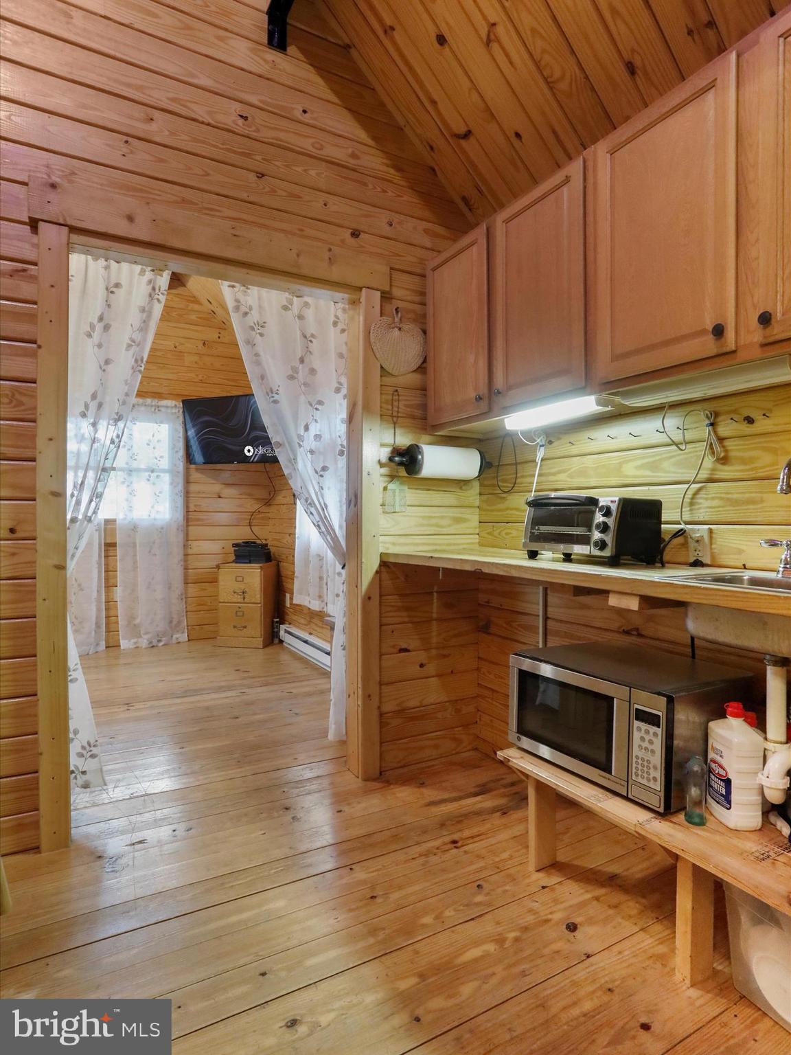 BLUFFS ON THE POTOMAC - Residential