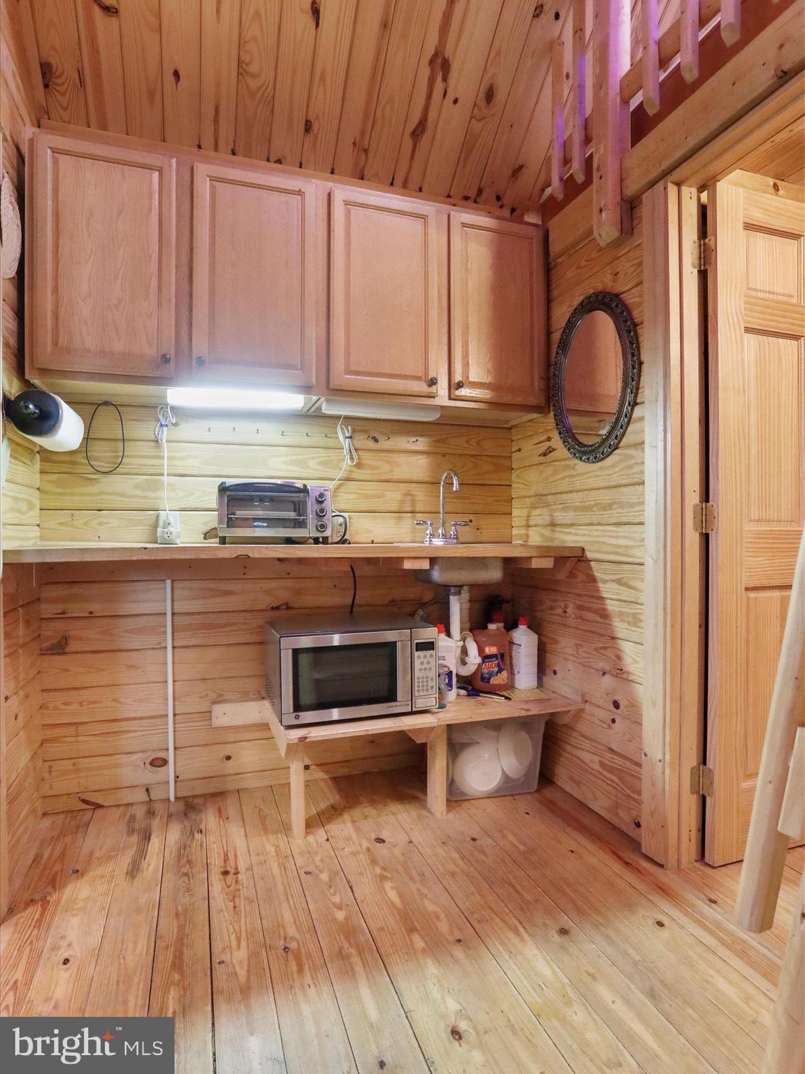 BLUFFS ON THE POTOMAC - Residential