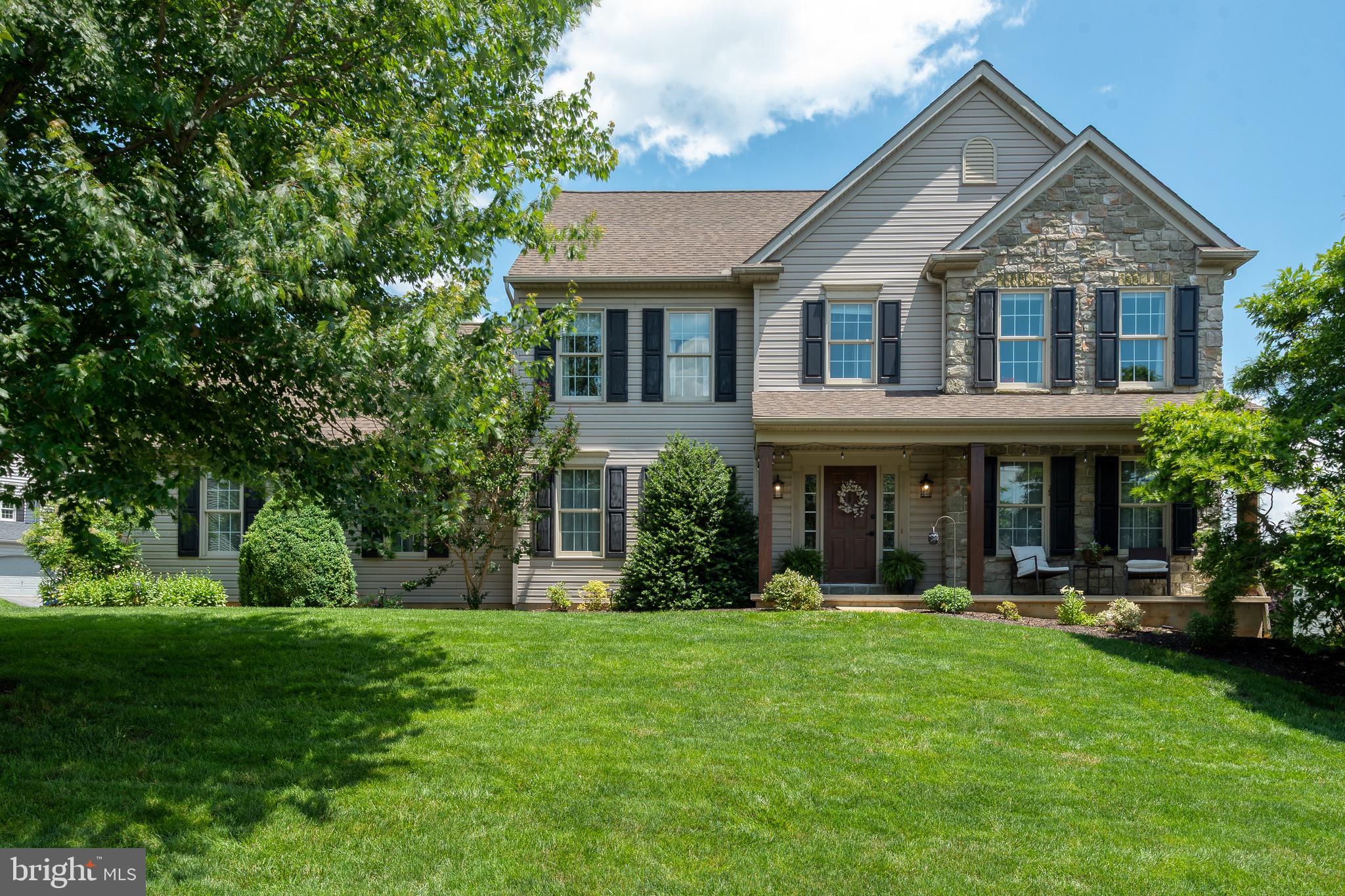 1817 OLD FARM LANE