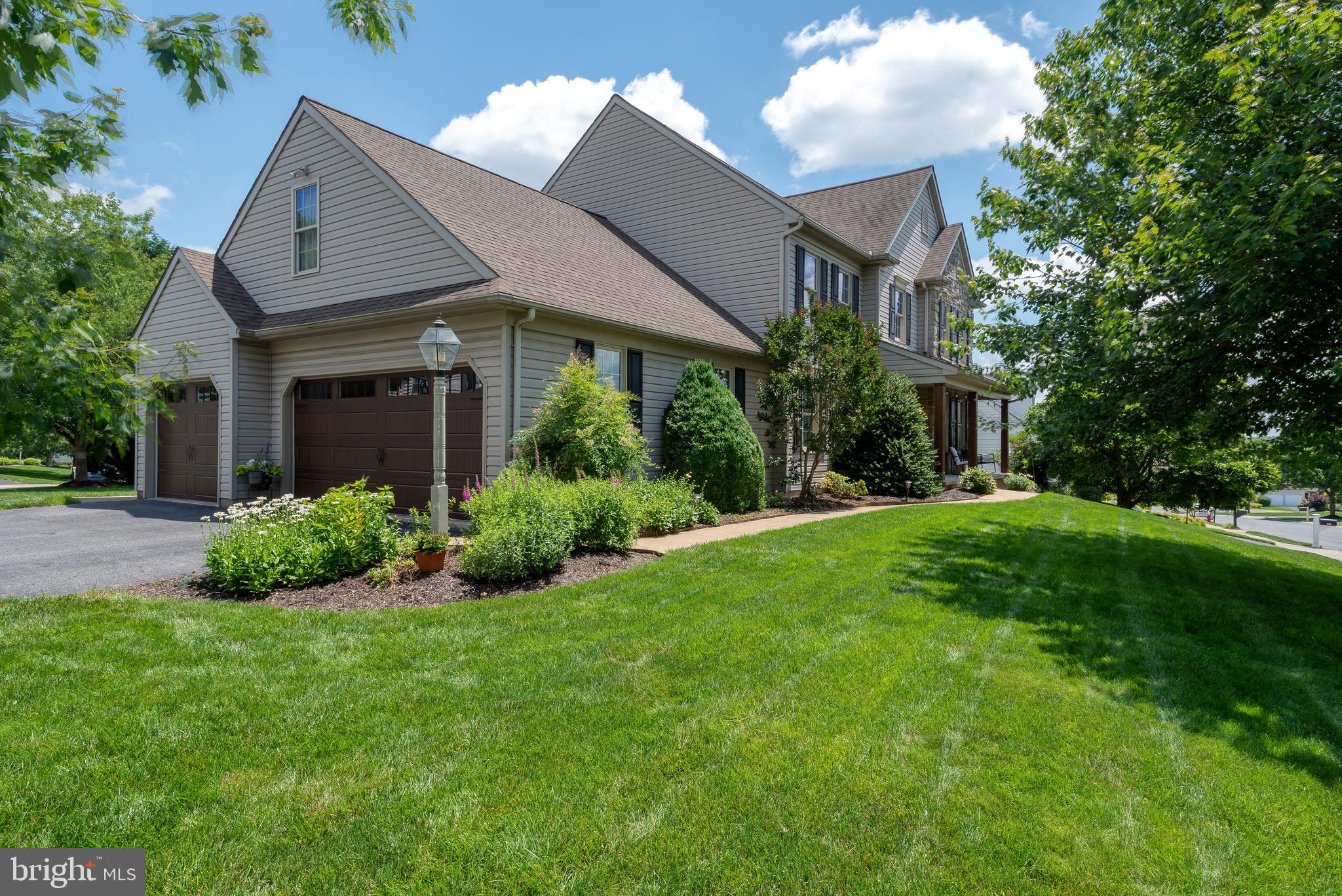 1817 OLD FARM LANE