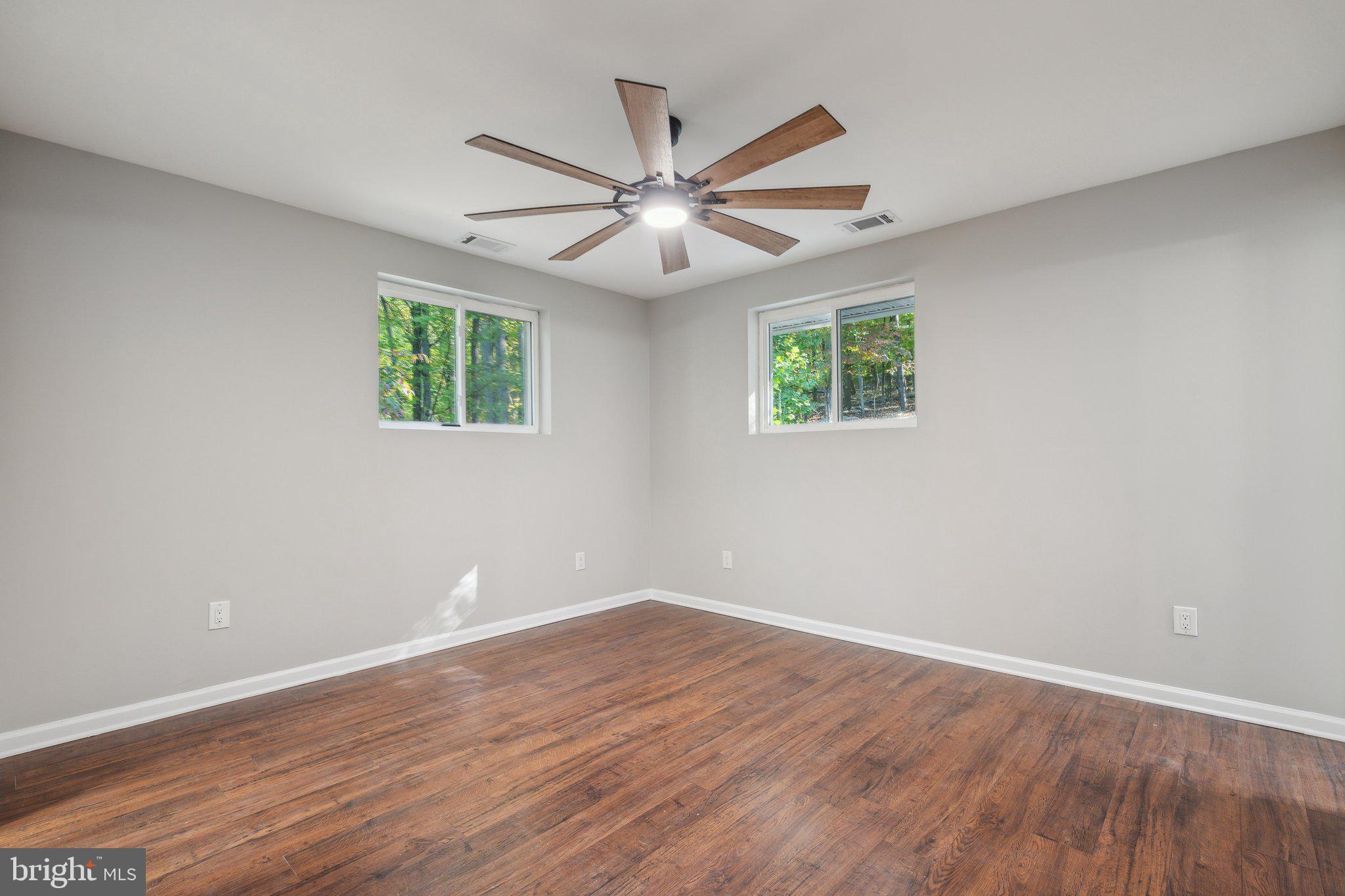 SHANNONDALE - Residential