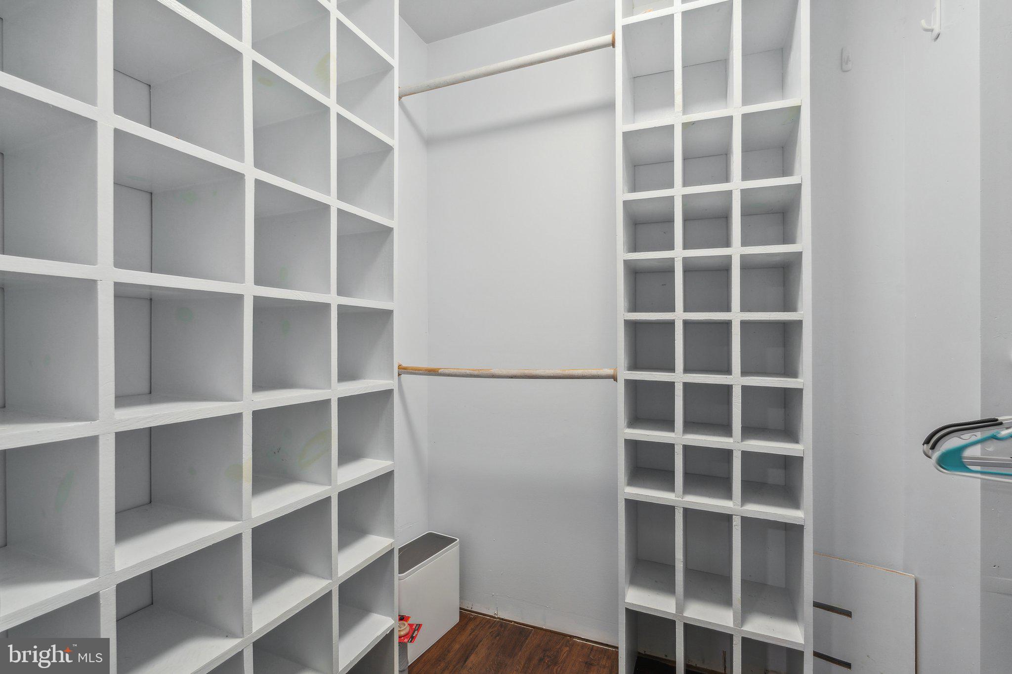 SHANNONDALE - Residential