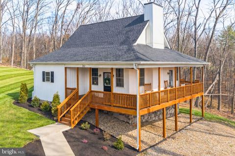 Homes For Sale - 261 Sunset Village Road<br/> Warren County, FRONT ROYAL, VA 22630