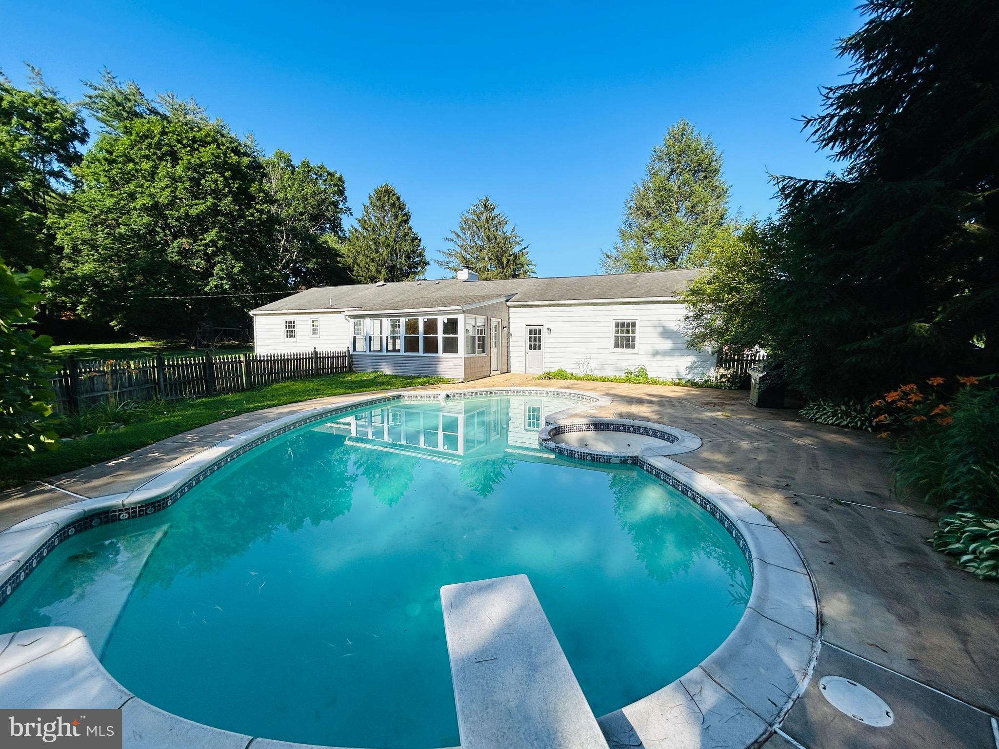 108 GRANDVIEW ROAD