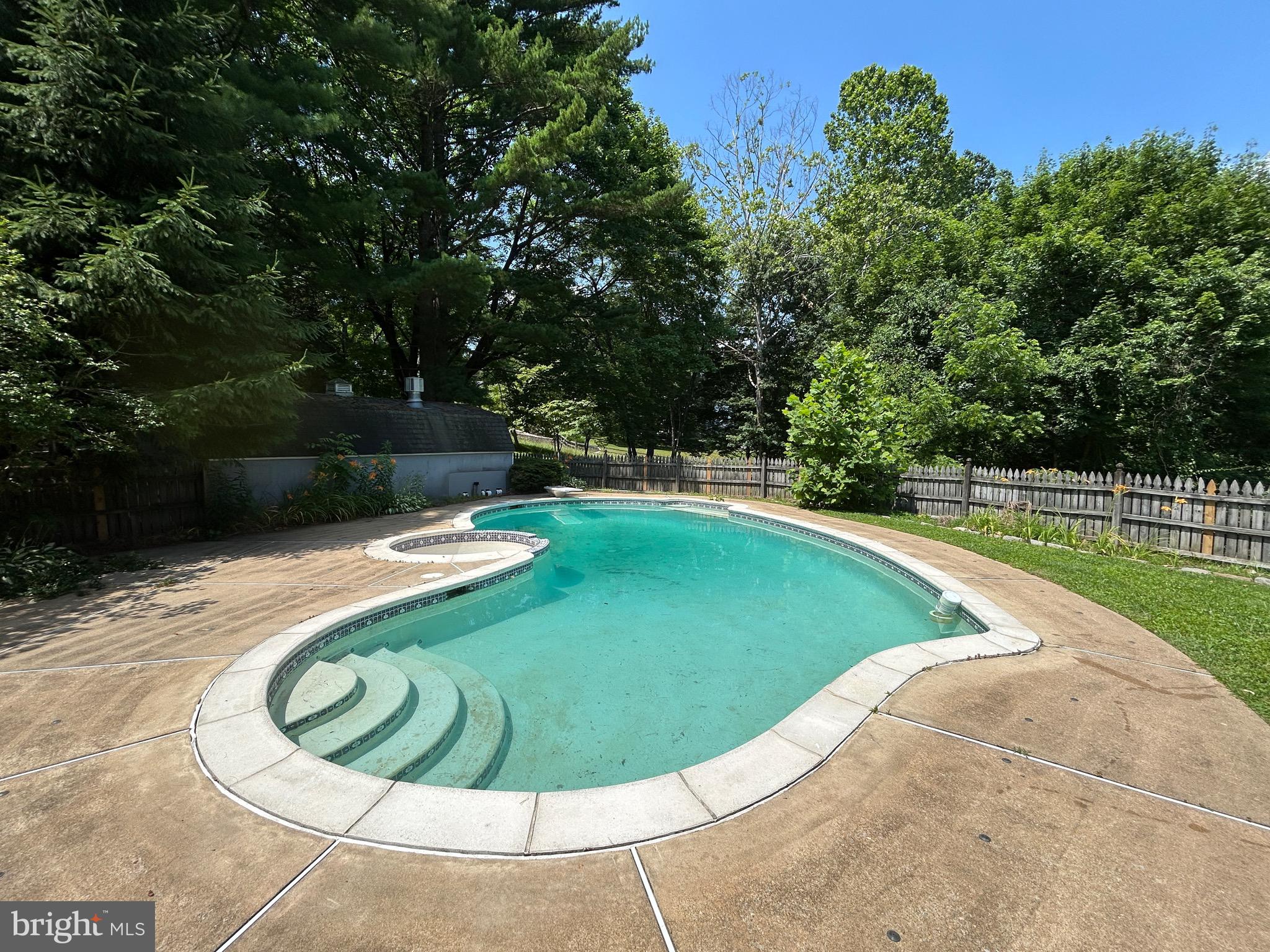 108 GRANDVIEW ROAD