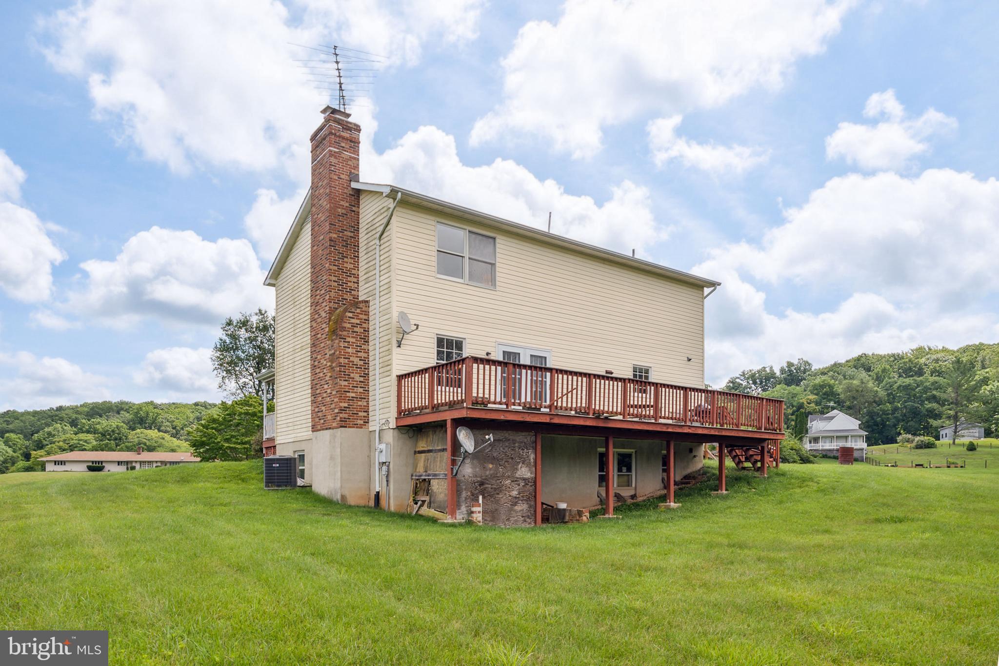 LAKE ATHLONE ESTATES - Residential