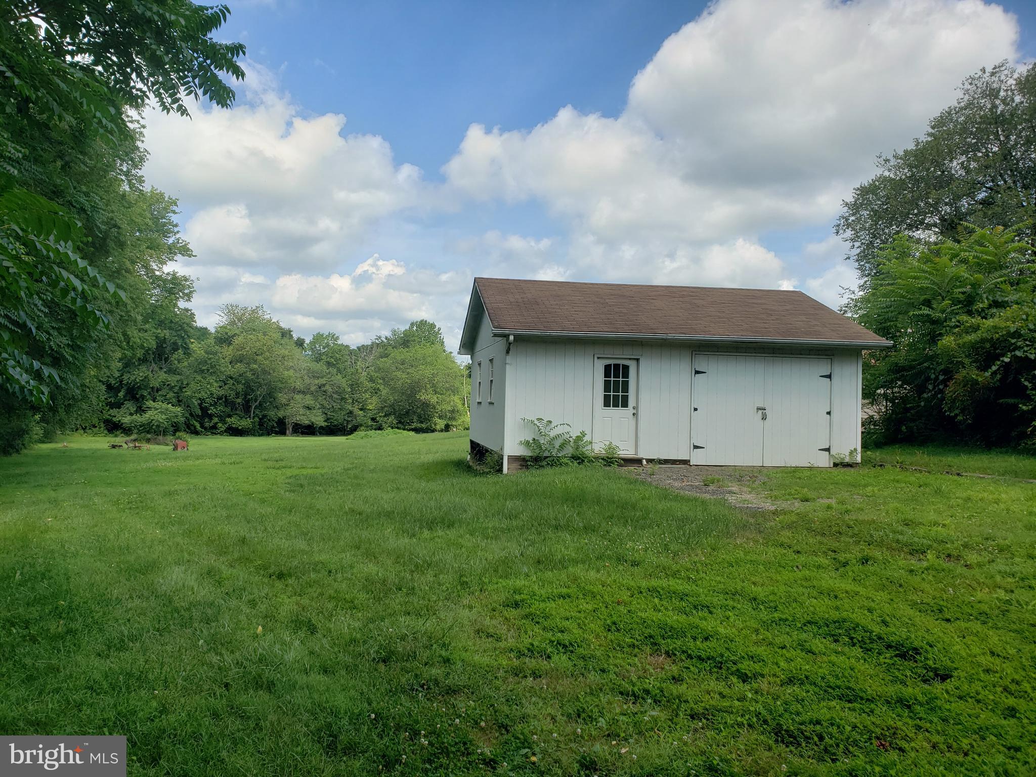 LAKE ATHLONE ESTATES - Residential