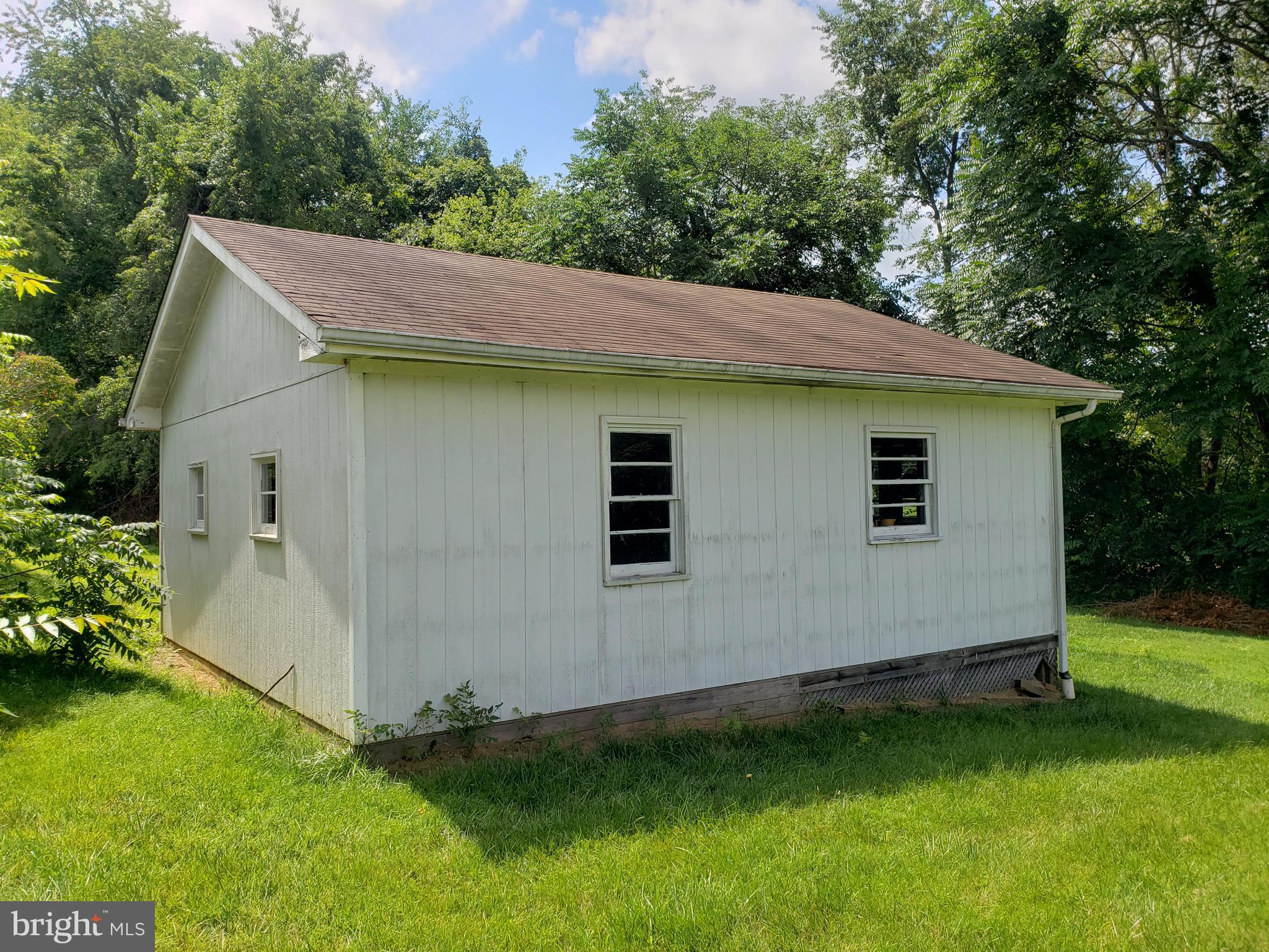 LAKE ATHLONE ESTATES - Residential