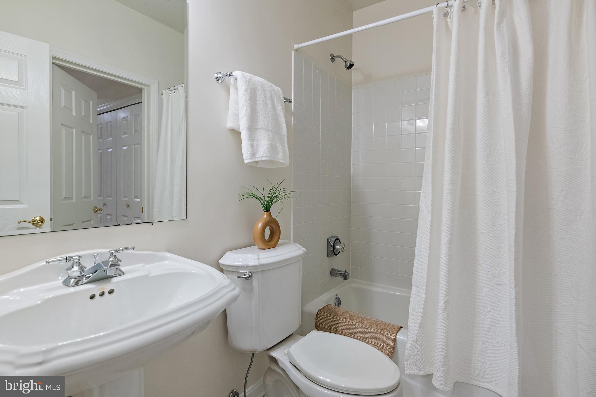 SOUTH RIVER LANDING - Residential