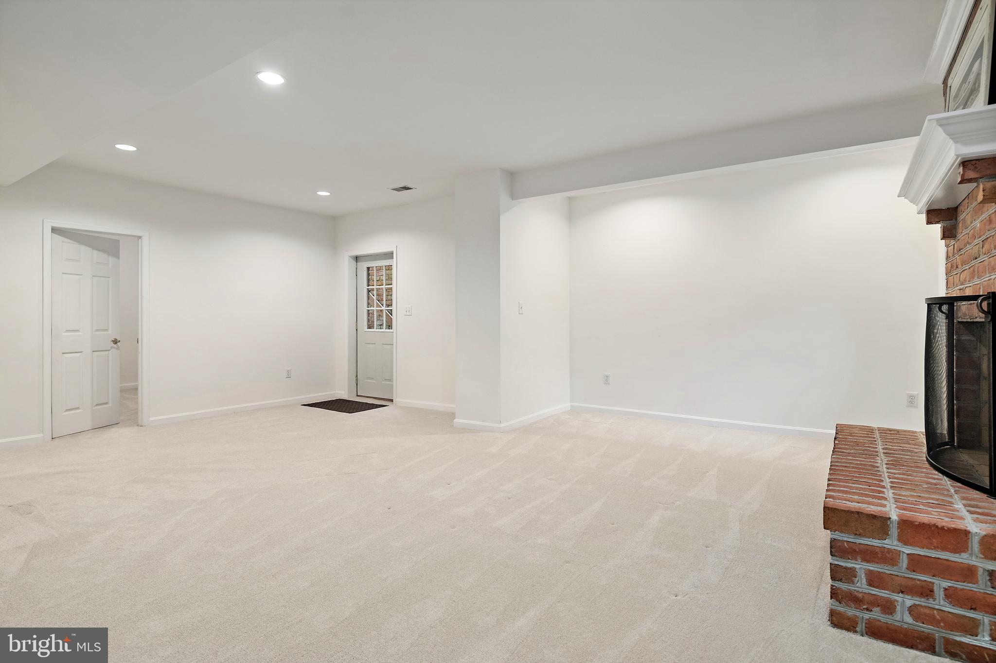 SOUTH RIVER LANDING - Residential