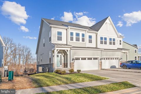 508 WATERS LANDING DRIVE ESSEX MD 21221