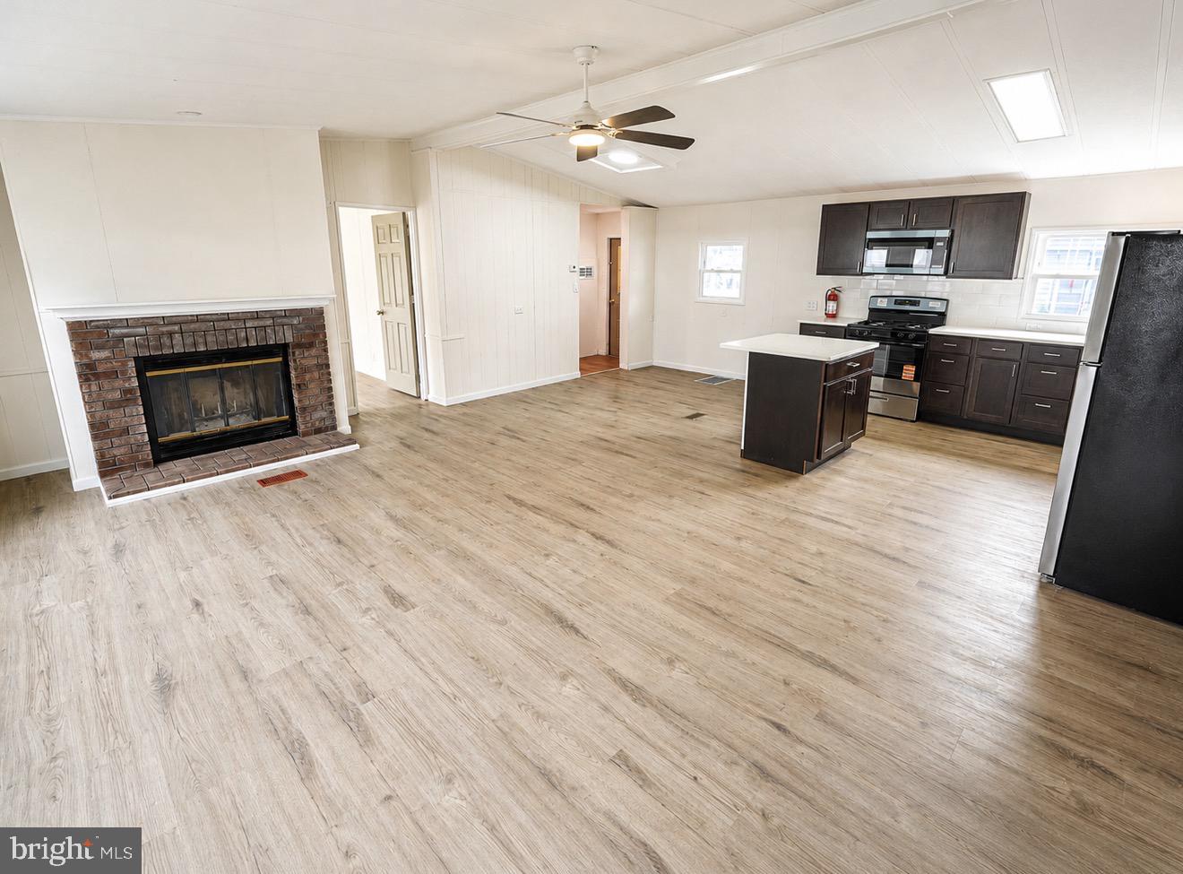 434 COUNTRY LANE